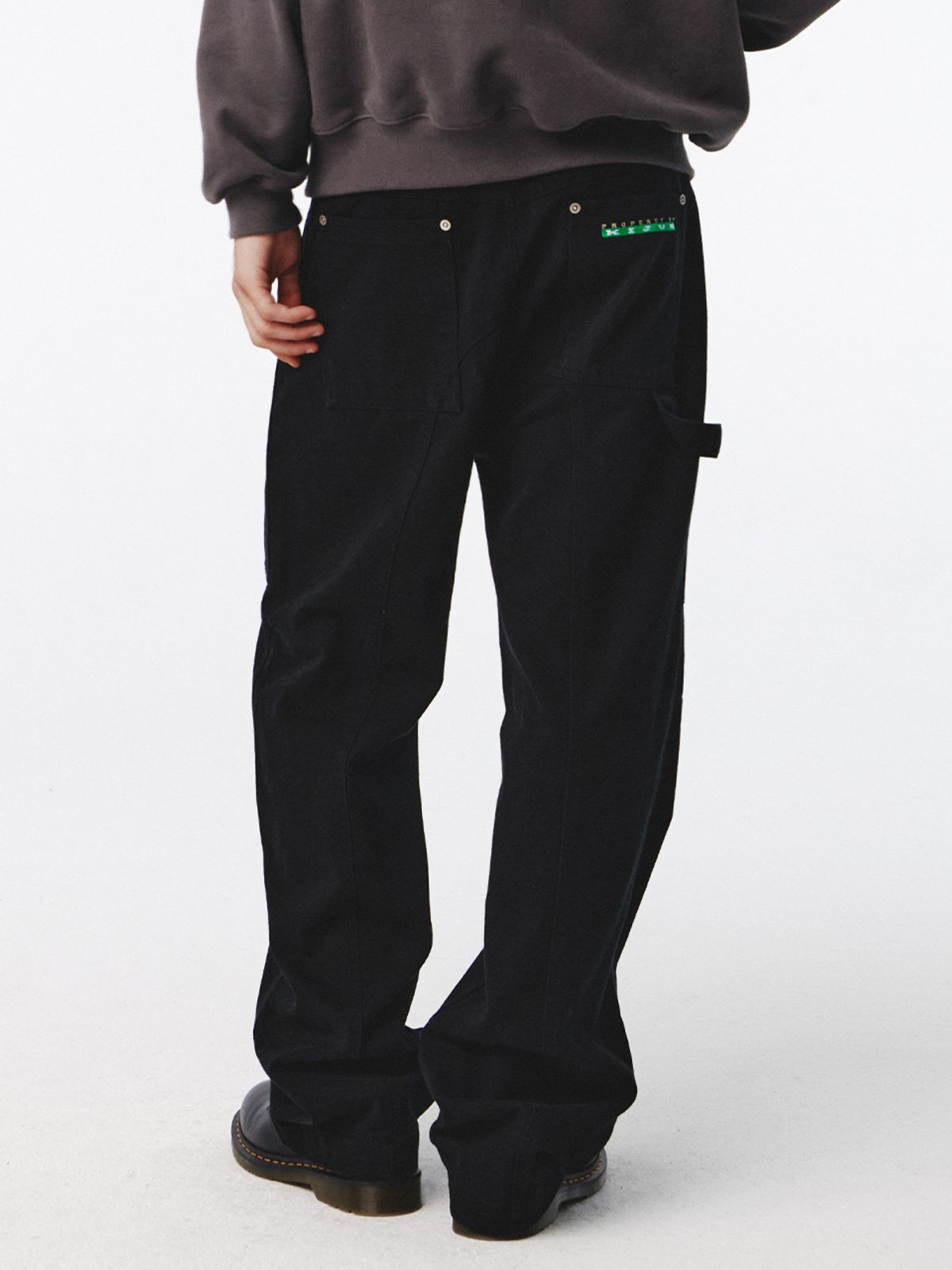 기준 맨(KIJUN MEN) Logo Patch Work Pants Black