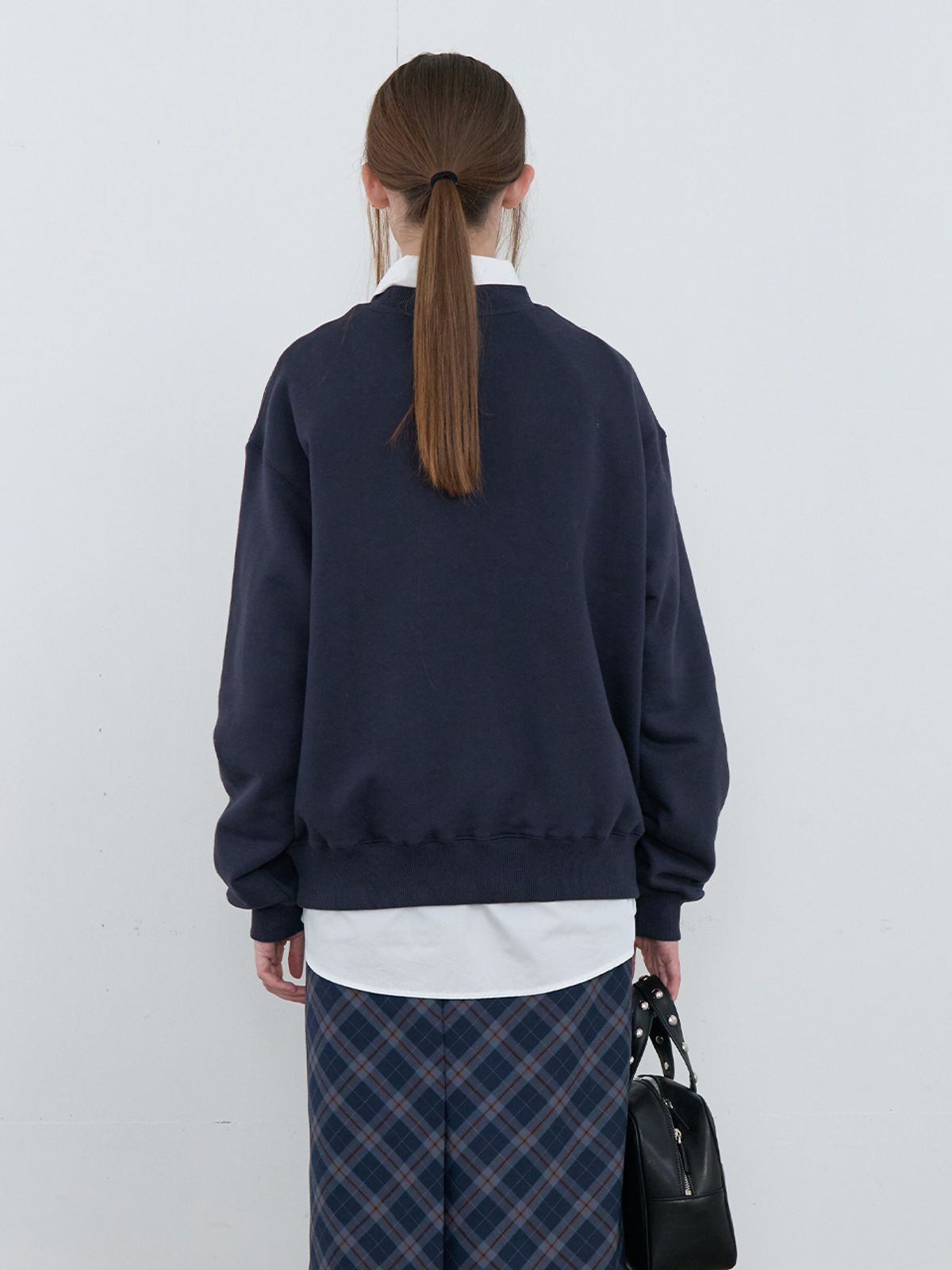 기준(KIJUN) Hotel Pullover UNISEX Navy