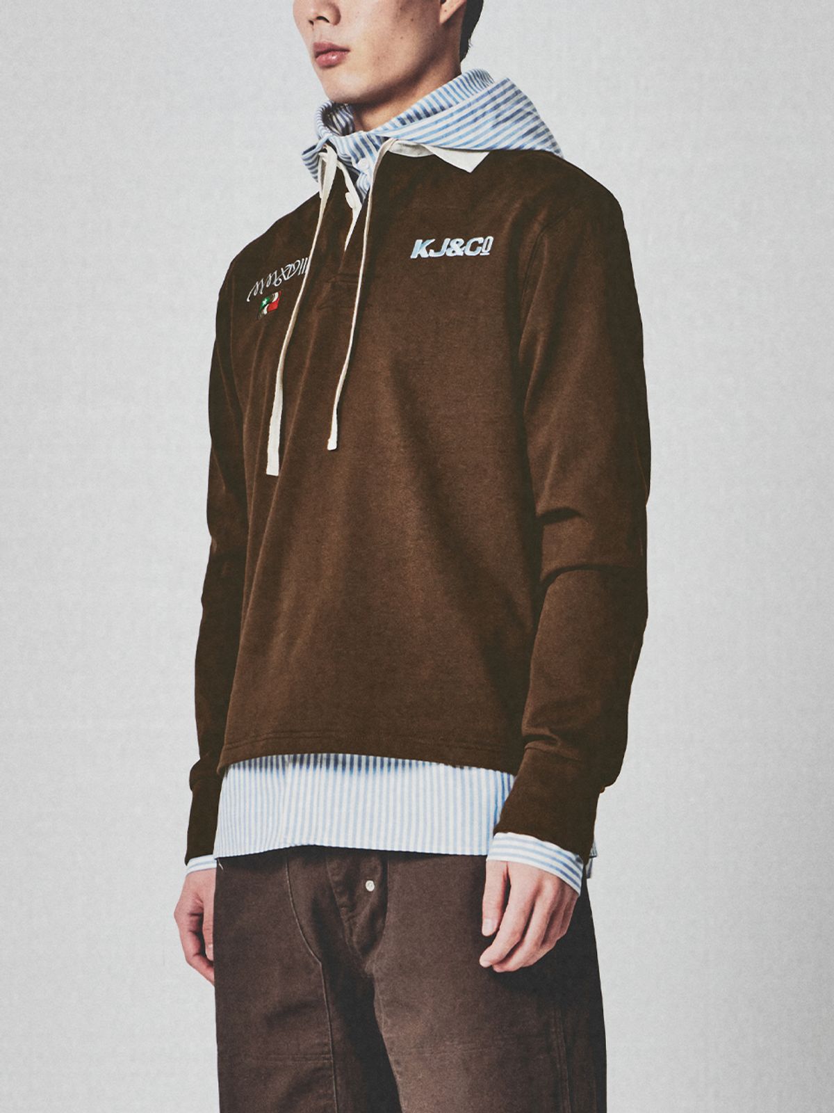 기준 맨(KIJUN MEN) KJ Embroidered Rugby Shirt Dark Brown