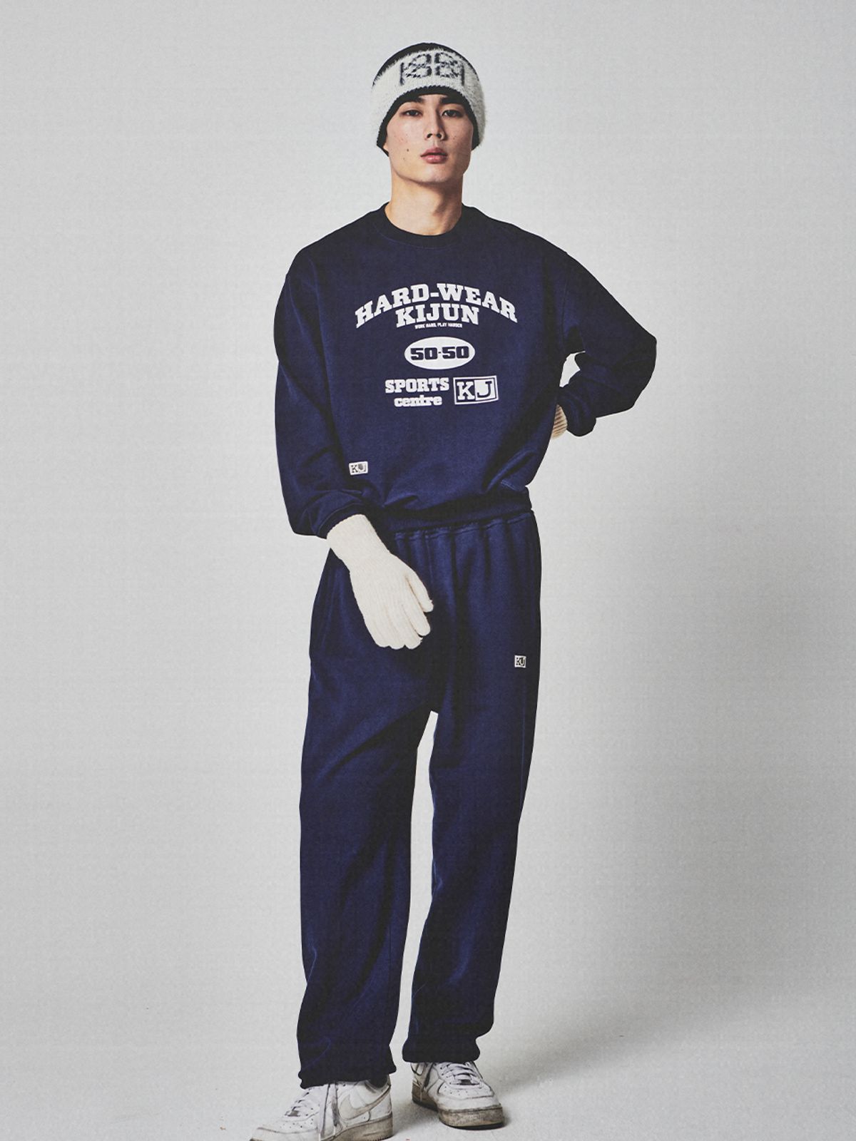 기준 맨(KIJUN MEN) Hard-Wear Sweatshirt Navy