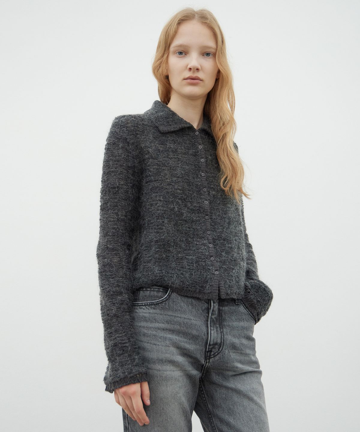 르바(LEVAR) Kid-Mohair Lace Jacquard Cardigan - Charcoal