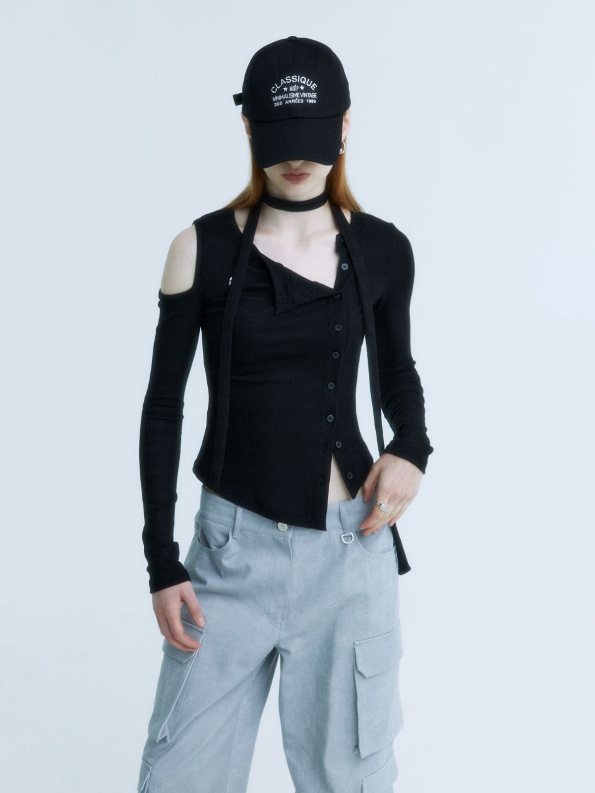 뮤제(MUSEE) VIENNE Unbalanced Cut-Out Detail Knitted Cardigan_Black
