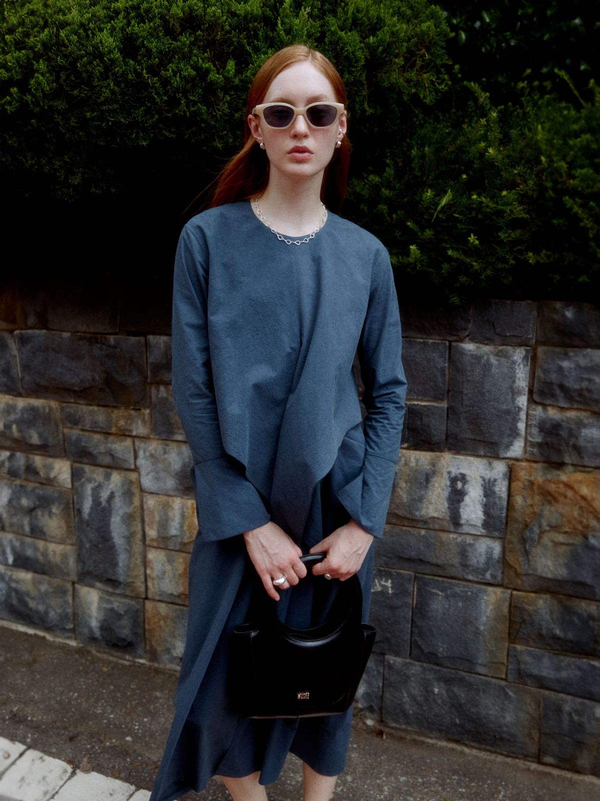 뮤제(MUSEE) AUTOMNE ROBE Drape Dress_Royal Navy