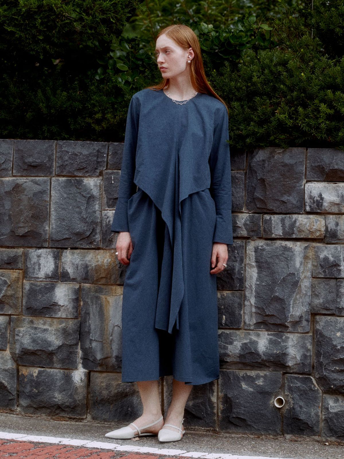 뮤제(MUSEE) AUTOMNE ROBE Drape Dress_Royal Navy