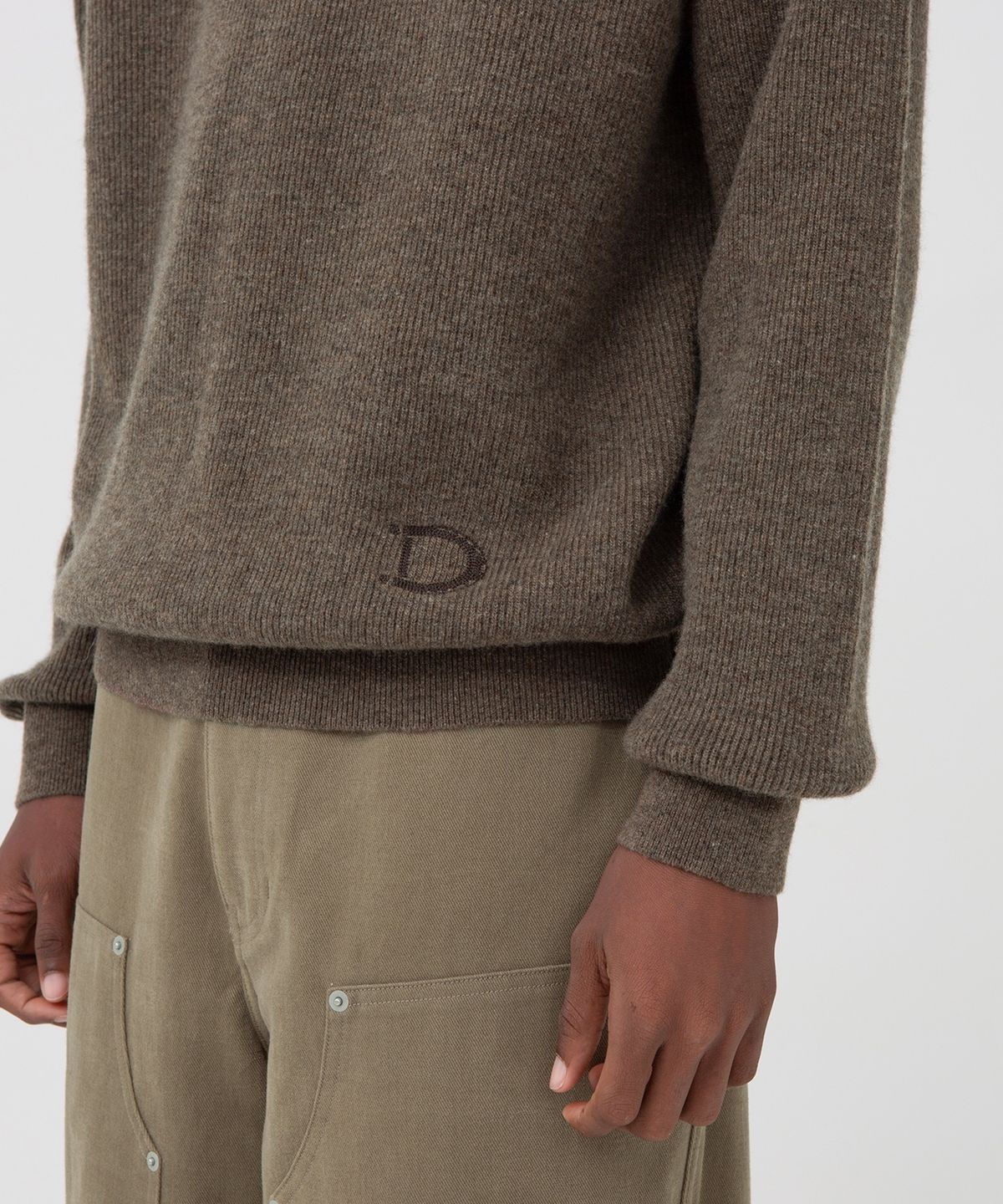 디키즈(DICKIES) x 브라운야드 홀스슈 크루넥 니트 Brown