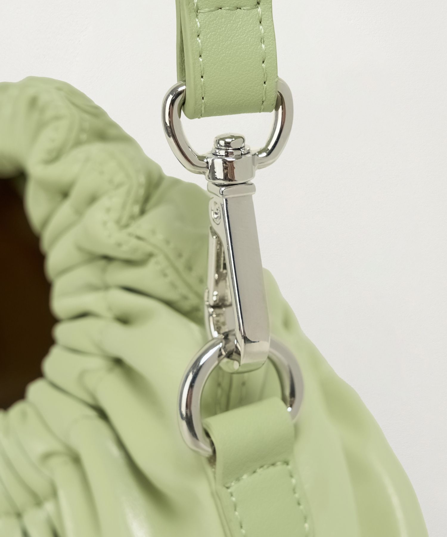 ★SATUR★Scrunchie Small Hand Bag MUSINSA | SATUR Scrunchie Mini Tote and Crossbody Bag Apple