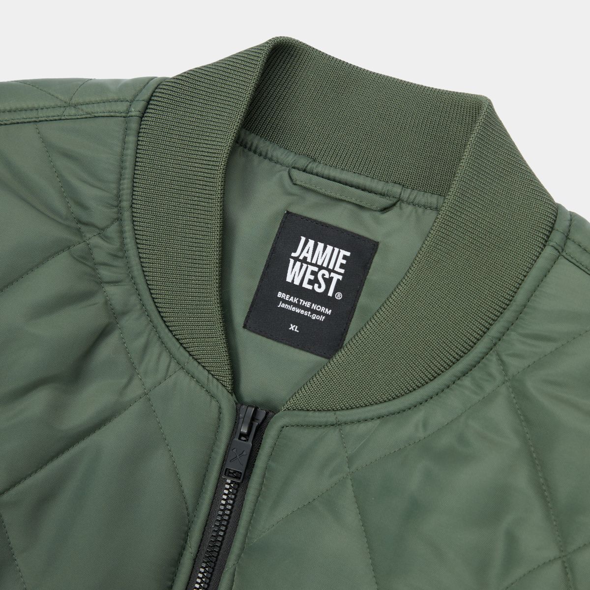 제이미웨스트(JAMIE WEST) 레터링 퀼팅 디테쳐블 점퍼 (그린)