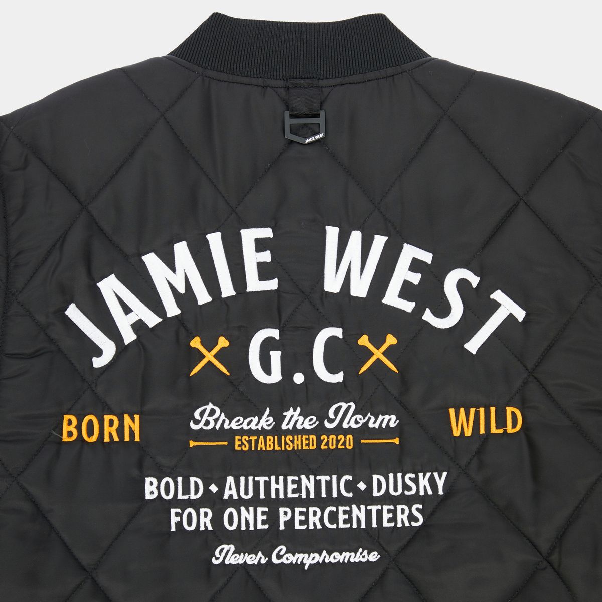 제이미웨스트(JAMIE WEST) 레터링 퀼팅 디테쳐블 점퍼 (블랙)