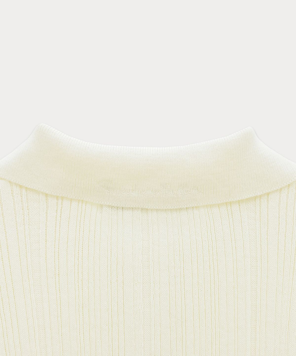 썸웨어버터(SOMEWHEREBUTTER) Henry Collar Knit - Ivory