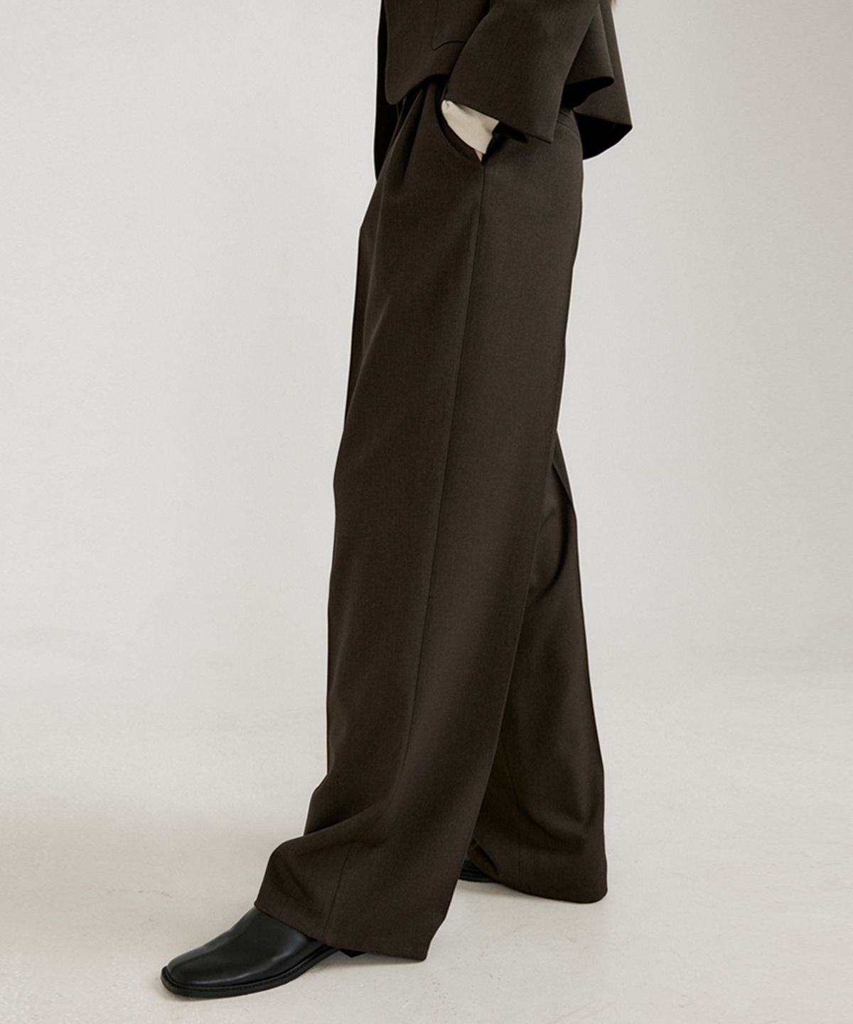 오떼뜨(OCTETTE) DEAR TWO TUCK TROUSER_2COLOR