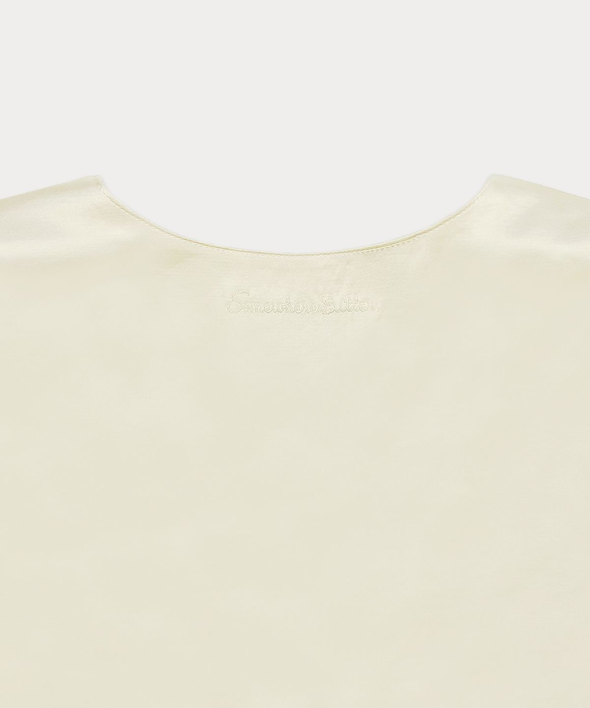 썸웨어버터(SOMEWHEREBUTTER) Vintage Lace Vest - Cream