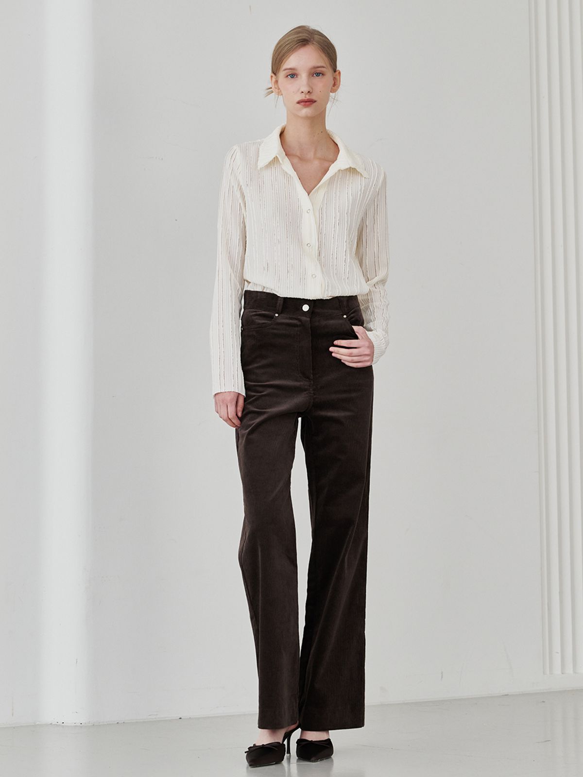 누브(NOUVE) Corduroy Straight Pants- Brown