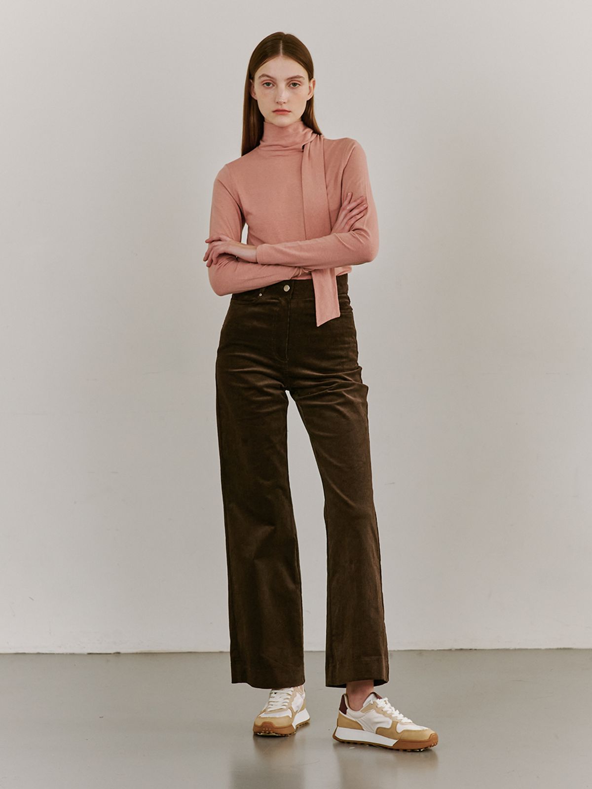 누브(NOUVE) Corduroy Straight Pants- Brown