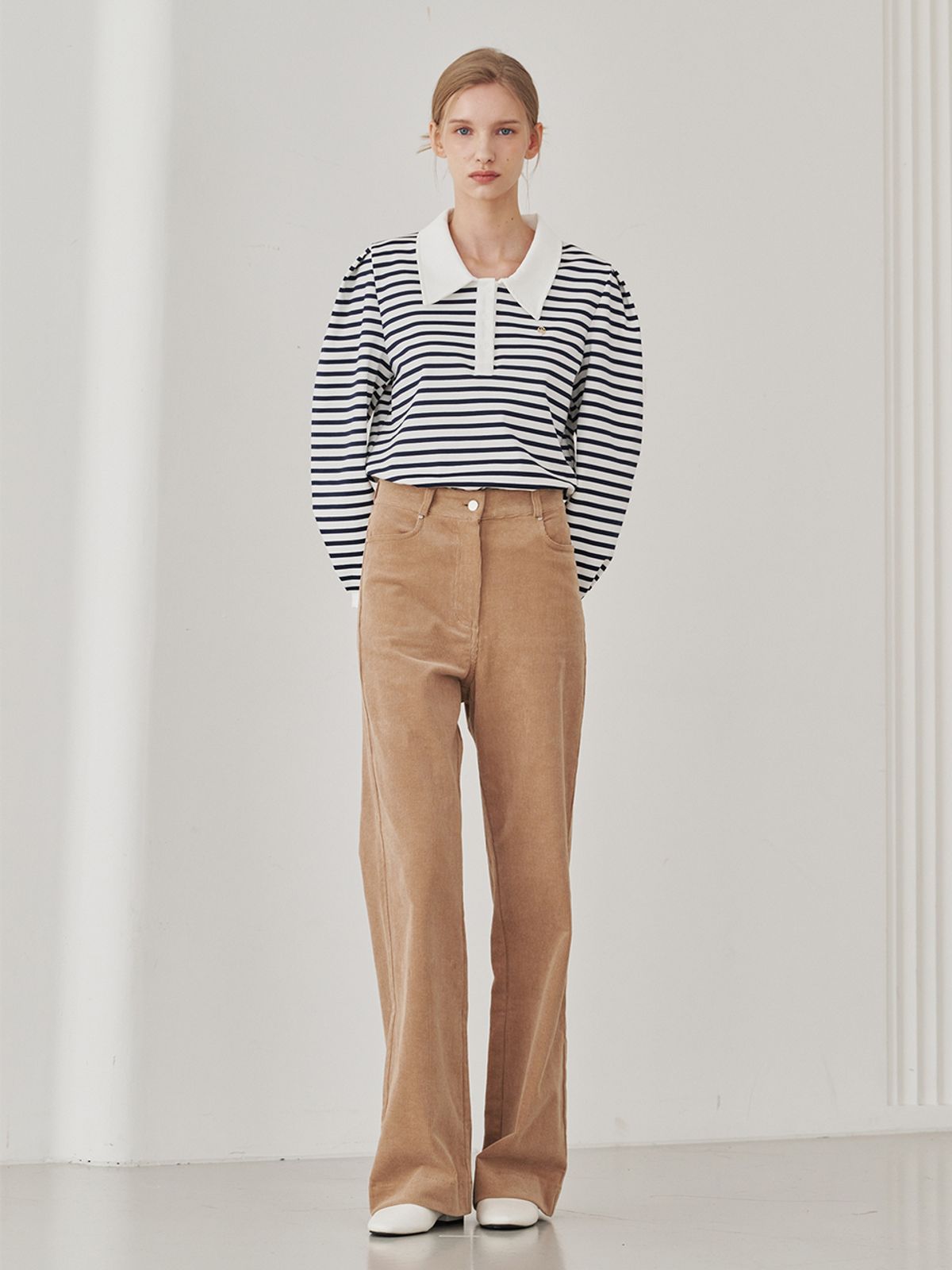 누브(NOUVE) Corduroy Straight Pants- Beige