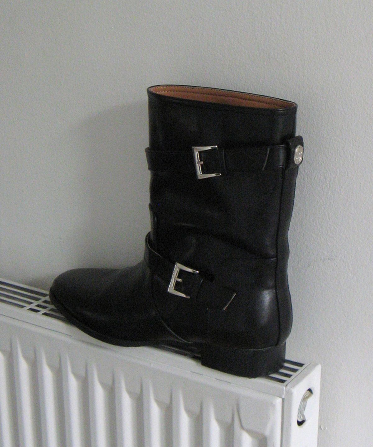 썸웨어버터(SOMEWHEREBUTTER) Brooklynn Buckle Boots - 3color