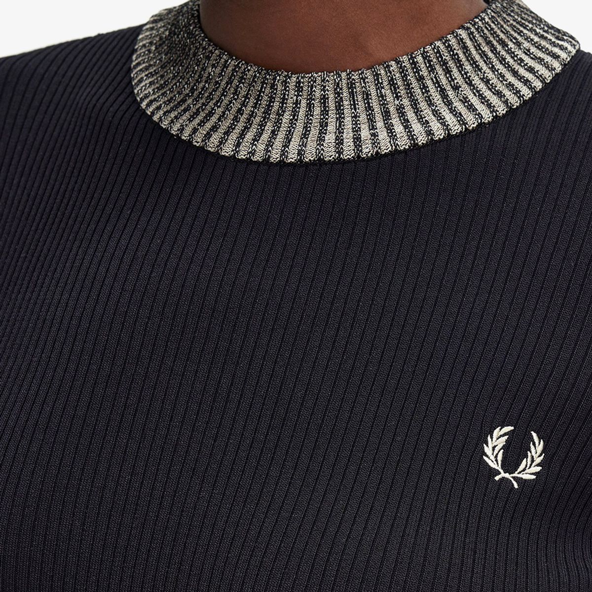 프레드페리(FRED PERRY) [Womens] 스페이스 다이 립 니트 (102) AFPF2438102-102