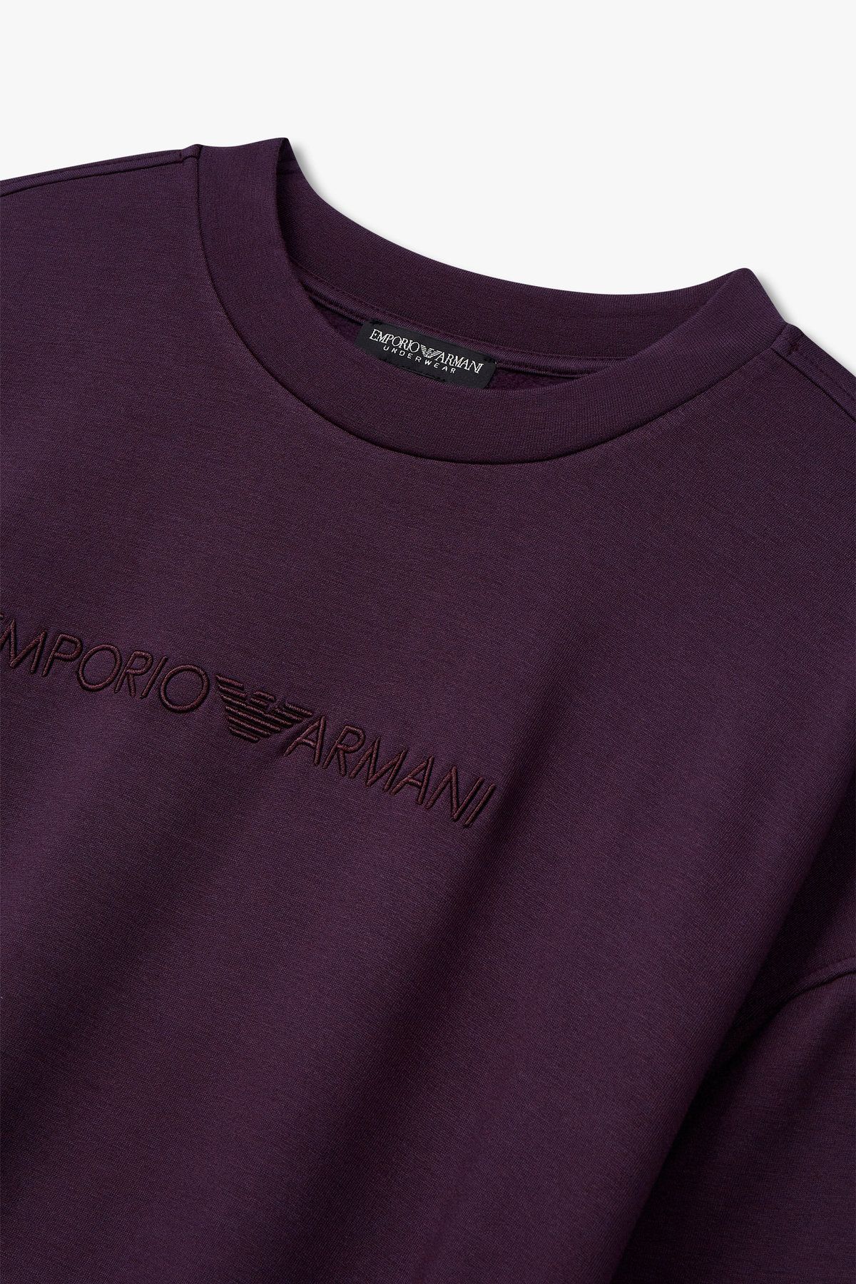 엠포리오 아르마니 언더웨어(EMPORIO ARMANI UNDERWEAR) 여성 사이드 슬릿 라운지 맨투맨_다크 퍼플 0824336509