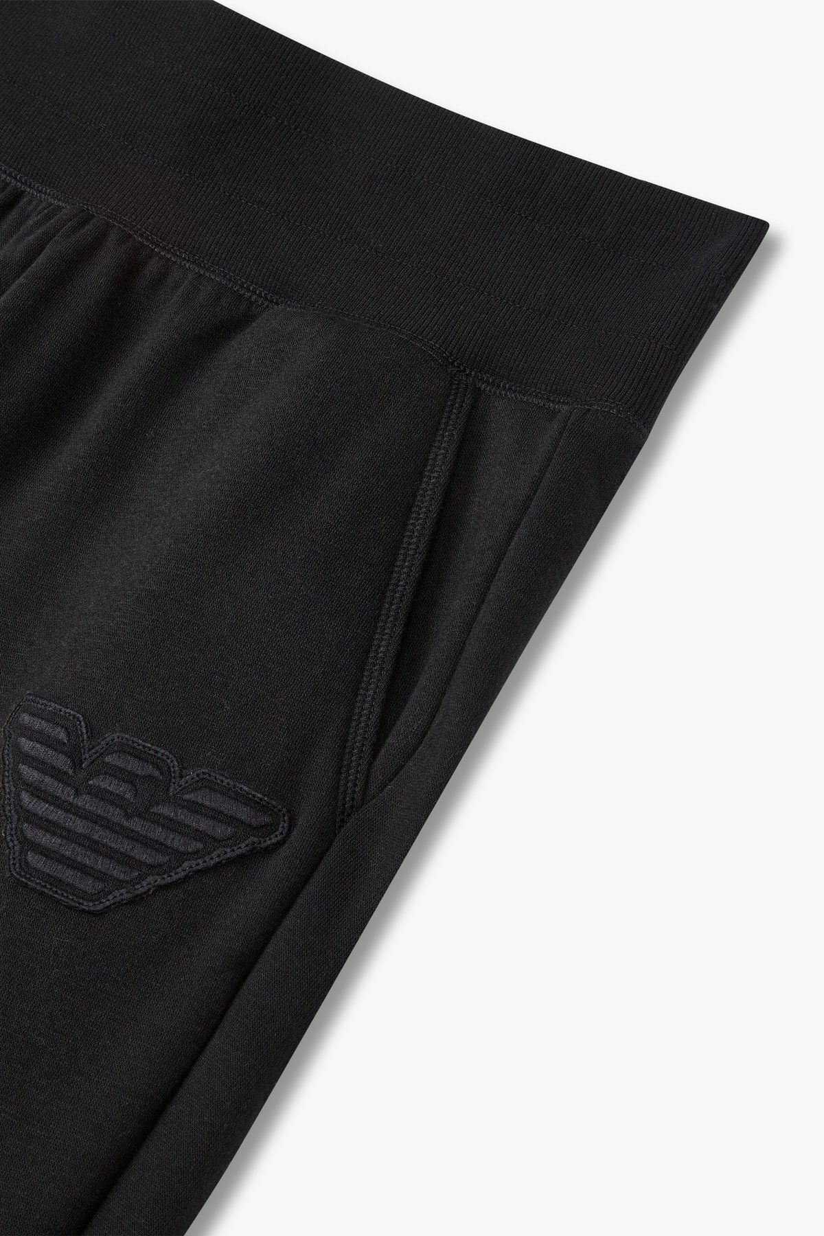 엠포리오 아르마니 언더웨어(EMPORIO ARMANI UNDERWEAR) 여성 이글 와펜 라운지 조거 팬츠_블랙 0824332506