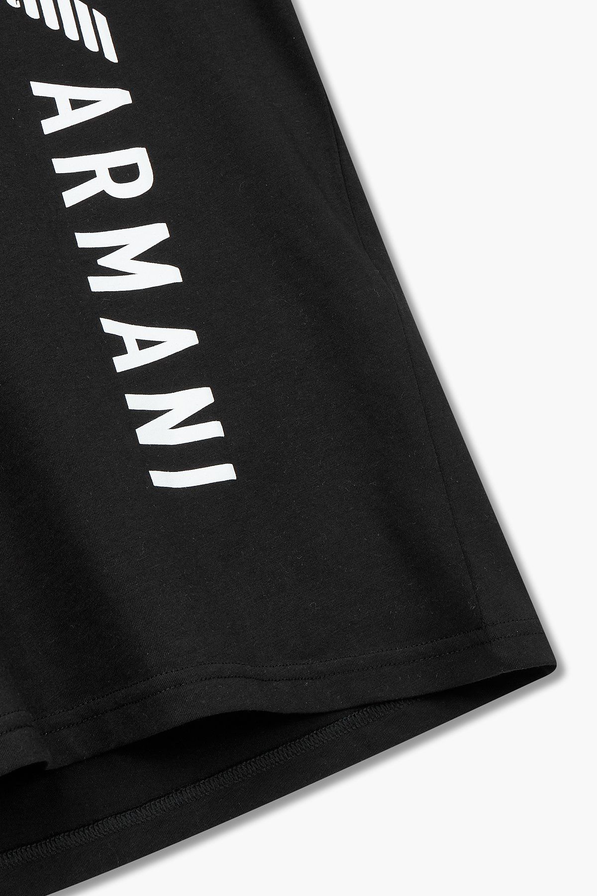 엠포리오 아르마니 언더웨어(EMPORIO ARMANI UNDERWEAR) 남성 사이드 로고 라운지 티셔츠_블랙 0814114023