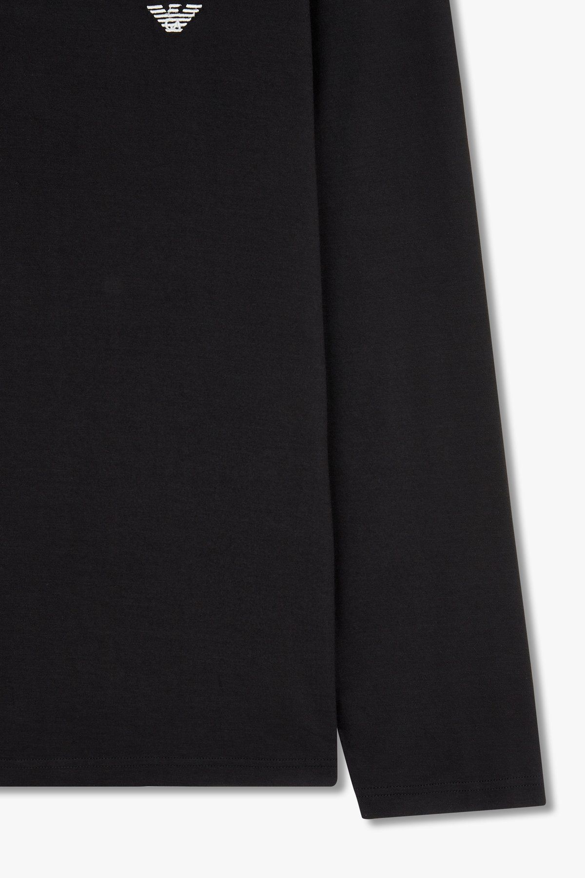 엠포리오 아르마니 언더웨어(EMPORIO ARMANI UNDERWEAR) 남성 이글 로고 롱 슬리브 라운지 티셔츠_블랙 0814336001