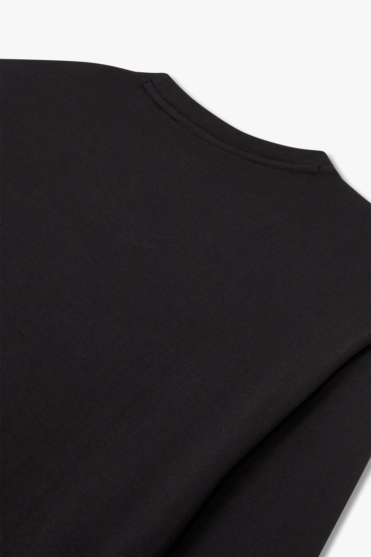 엠포리오 아르마니 언더웨어(EMPORIO ARMANI UNDERWEAR) 남성 이글 로고 롱 슬리브 라운지 티셔츠_블랙 0814336001