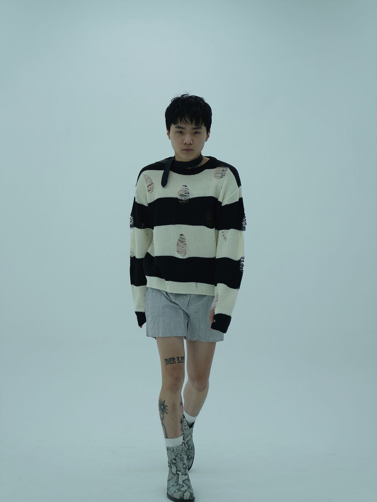 배드보이즈스포츠클럽(BADBOYSSPORTSCLUB) 302.0 : Ripped Sweater_Stripe