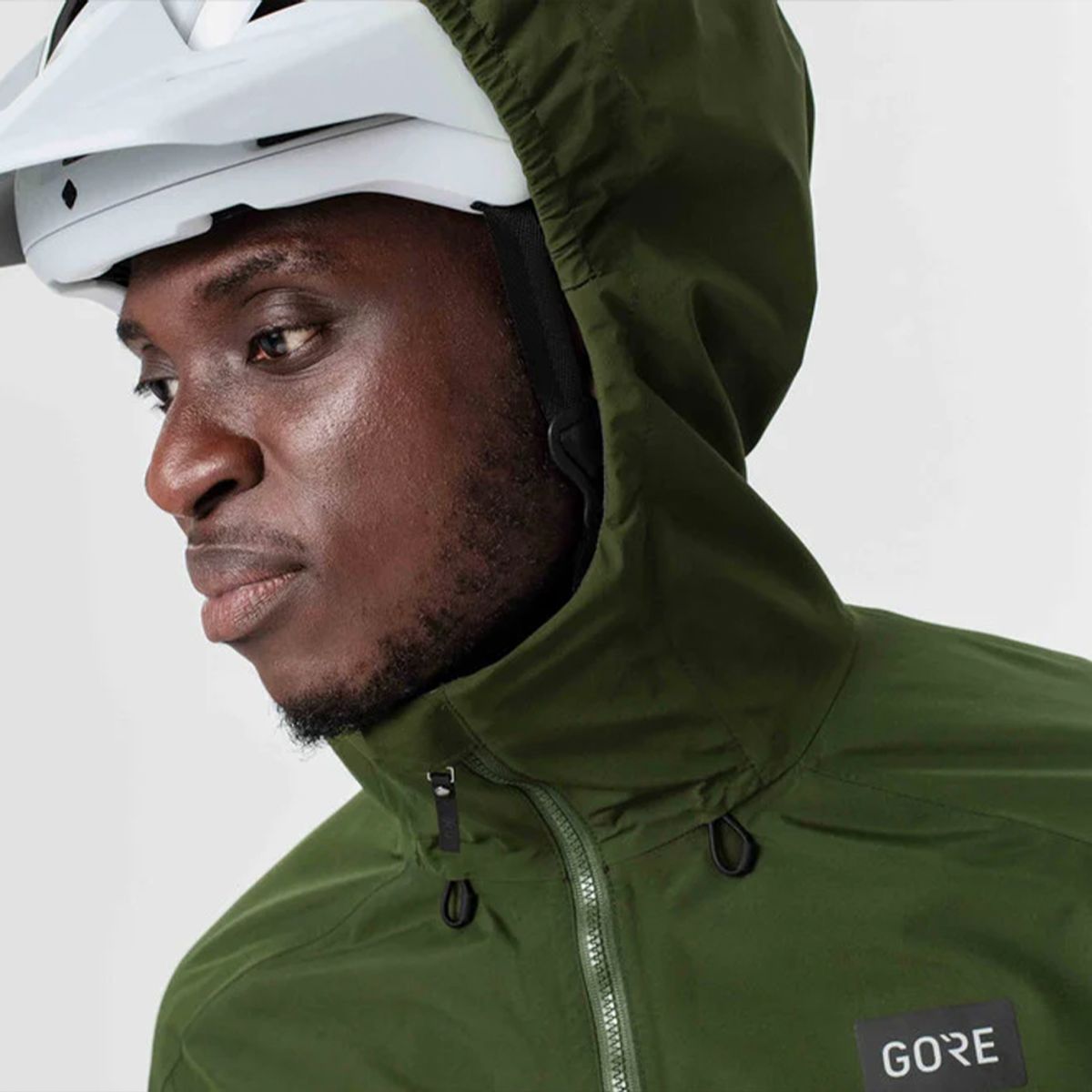 고어웨어(GOREWEAR) Gore-TEX 고어텍스 엔듀어 자켓 - 유틸리티 그린 (남성용)
