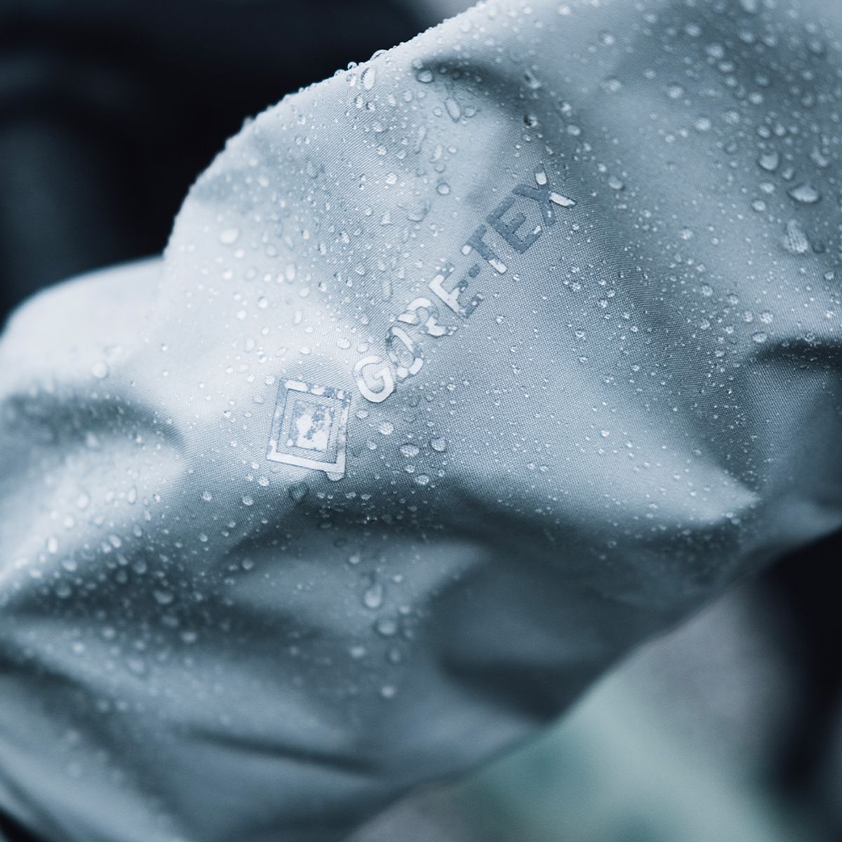 고어웨어(GOREWEAR) Gore-TEX 고어텍스 엔듀어 자켓 - 오르빗 블루 (남성용)