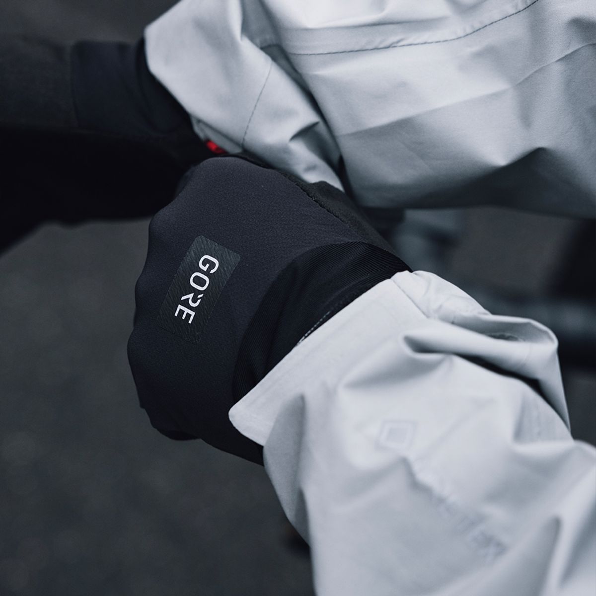 고어웨어(GOREWEAR) Gore-TEX 고어텍스 엔듀어 자켓 - 파이어볼 (남성용)