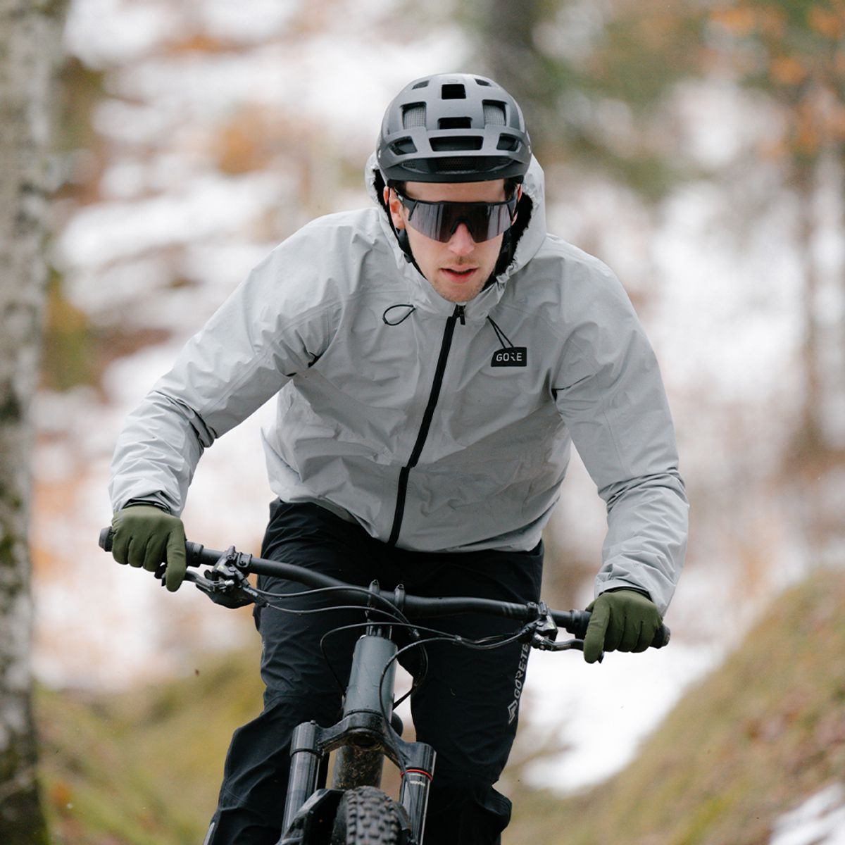 고어웨어(GOREWEAR) Gore-TEX 고어텍스 엔듀어 자켓 - 블랙 (남성용)
