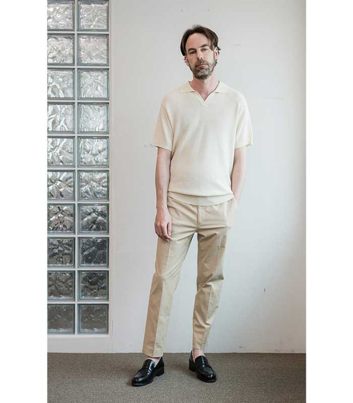 블랙브라운(BLACKBROWN) 포시즌 테이퍼드핏  밴딩 팬츠[BEIGE]