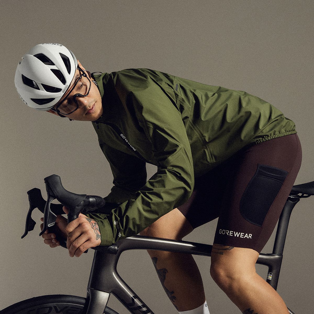 고어웨어(GOREWEAR) Gore-TEX 고어텍스 스핀쉬프트 자켓 - 유틸리티 그린 (남성용)
