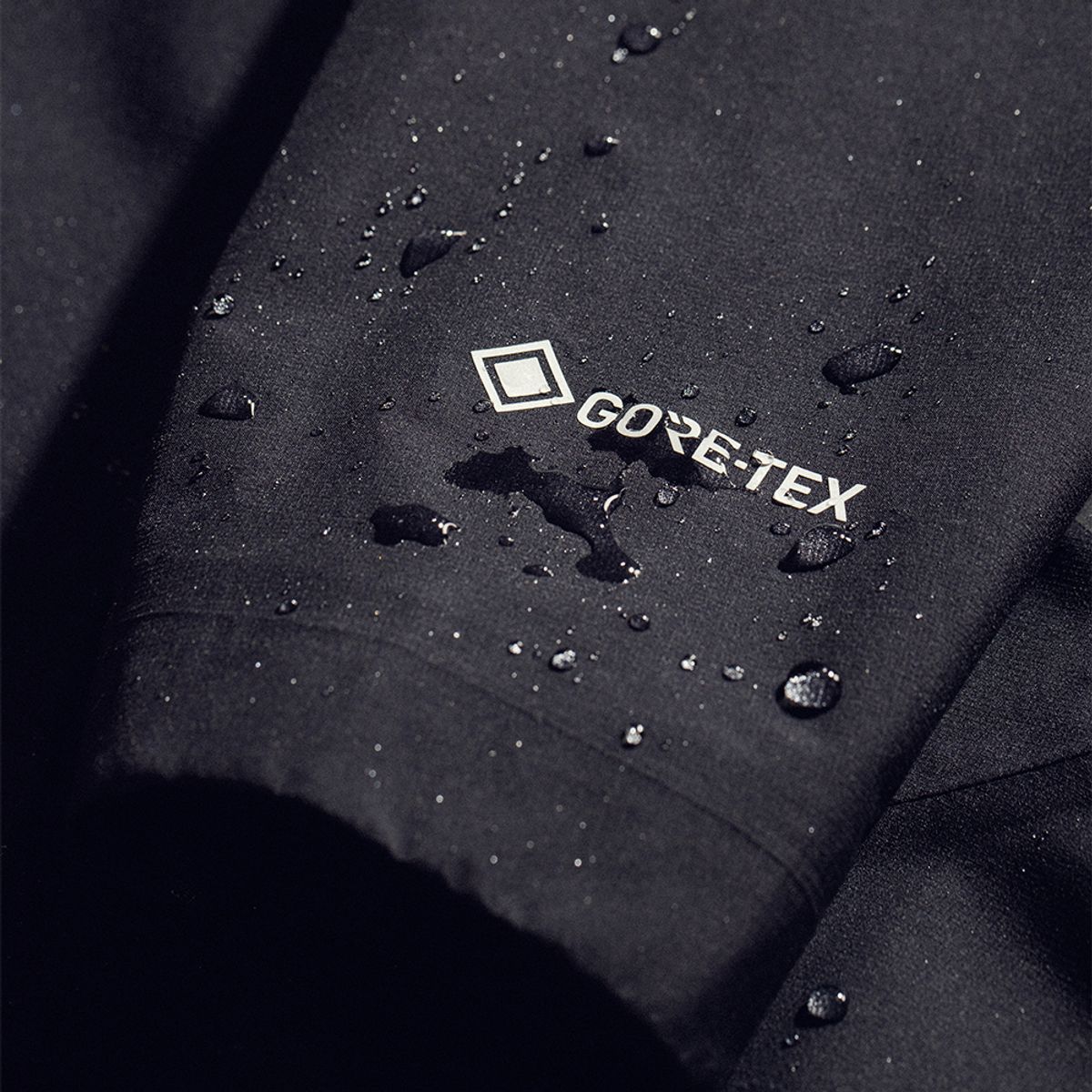 고어웨어(GOREWEAR) Gore-TEX 고어텍스 스핀쉬프트 자켓 - 블랙 (남성용)