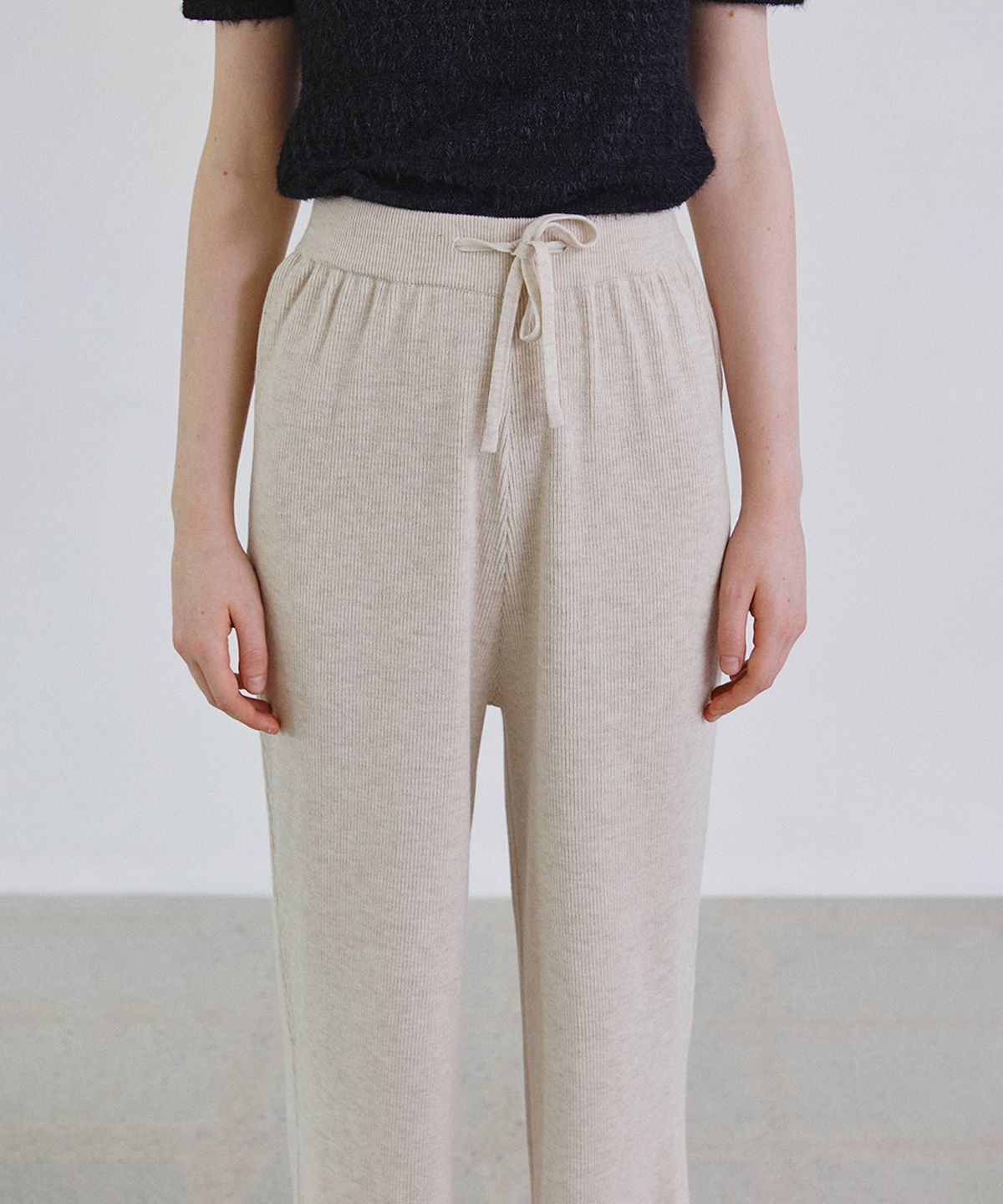 스텝어라운드(STEP AROUND) Merinowool knit banding wide pants_BEIGE