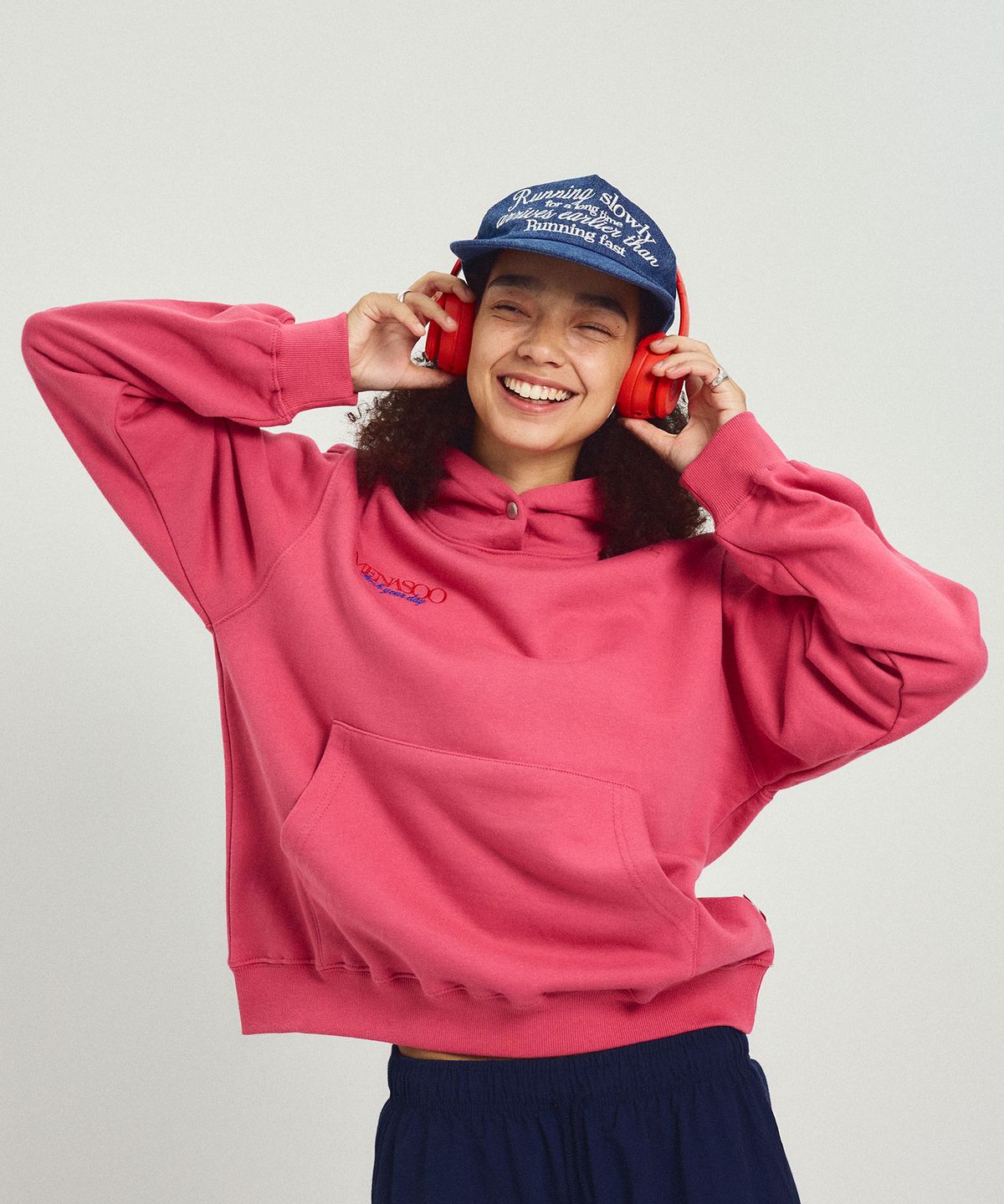 미나수(MENASOO) Menasoo Hearttrack Hoodie_5 Color
