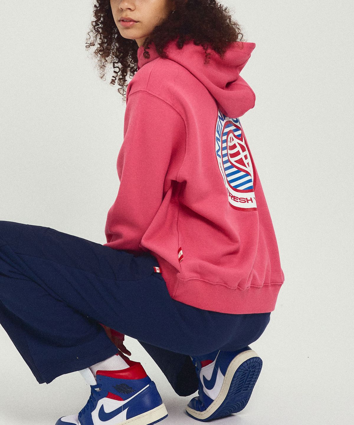 미나수(MENASOO) Menasoo Hearttrack Hoodie_5 Color