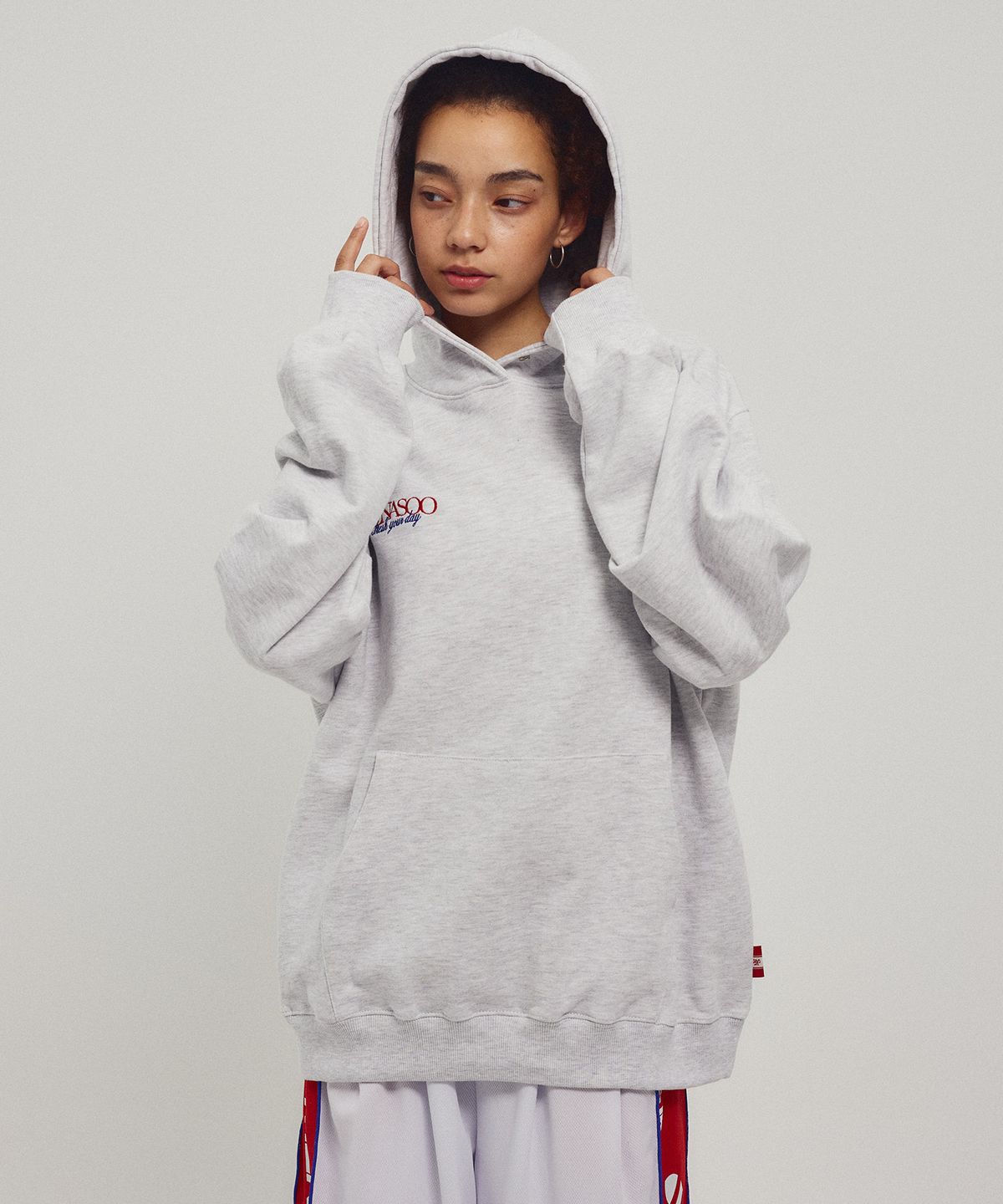 미나수(MENASOO) Menasoo Hearttrack Hoodie_5 Color