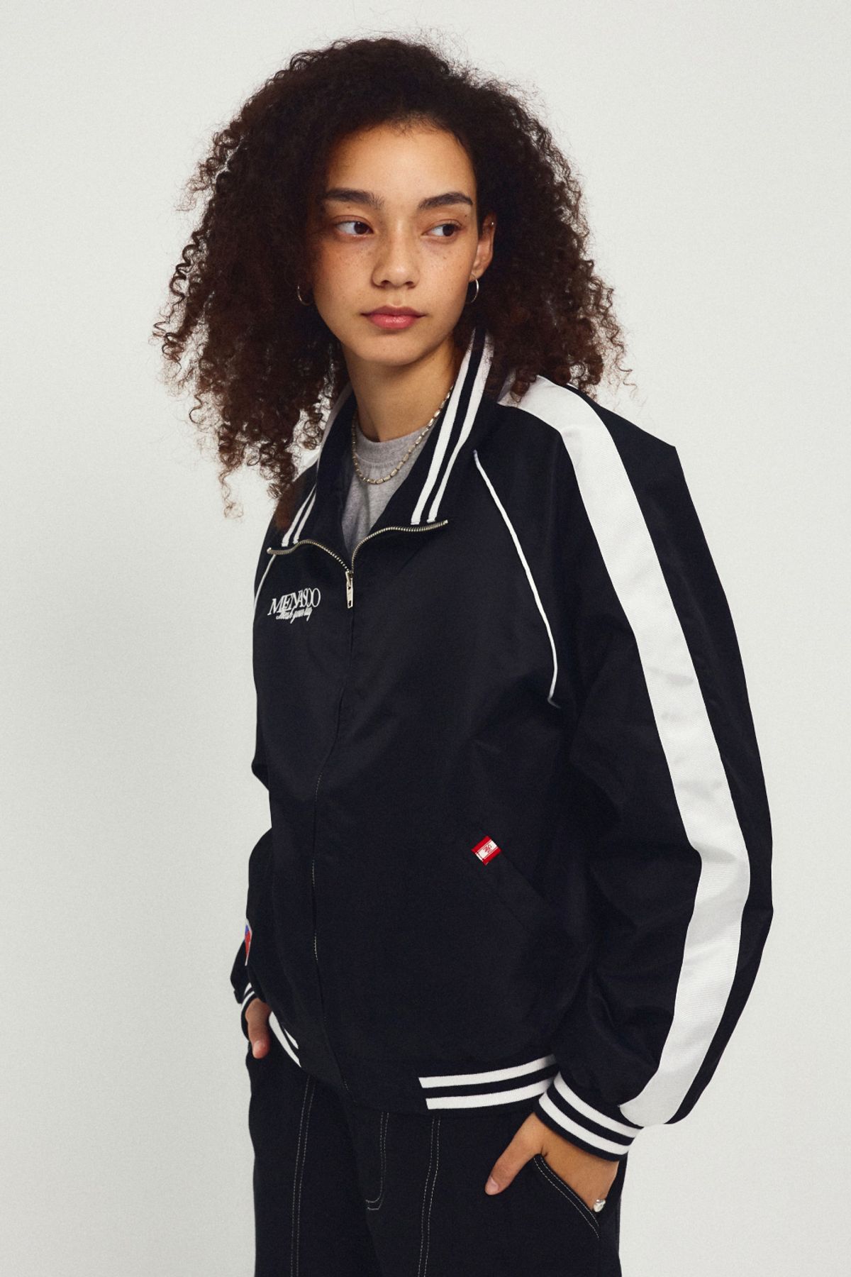 미나수(MENASOO) Menasoo Hearttrack Nylon Baseball Jumper_3 Color