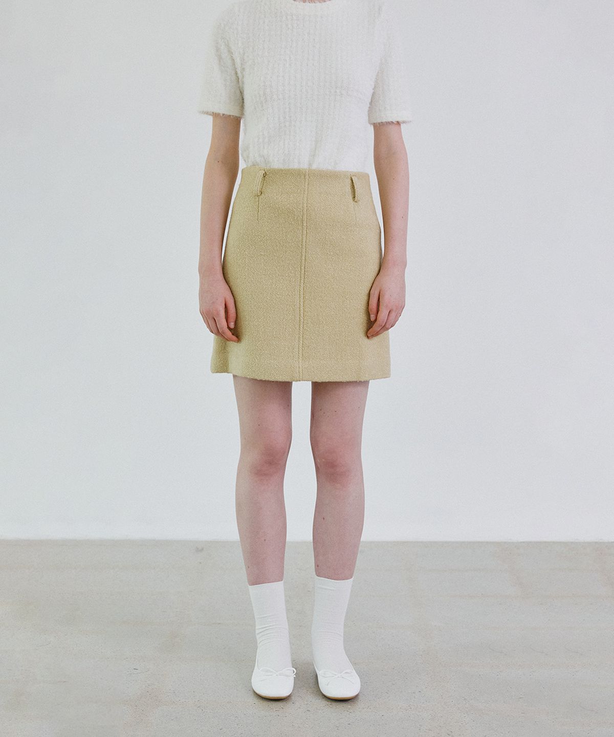 스텝어라운드(STEP AROUND) Boucle mini skirt_BUTTER