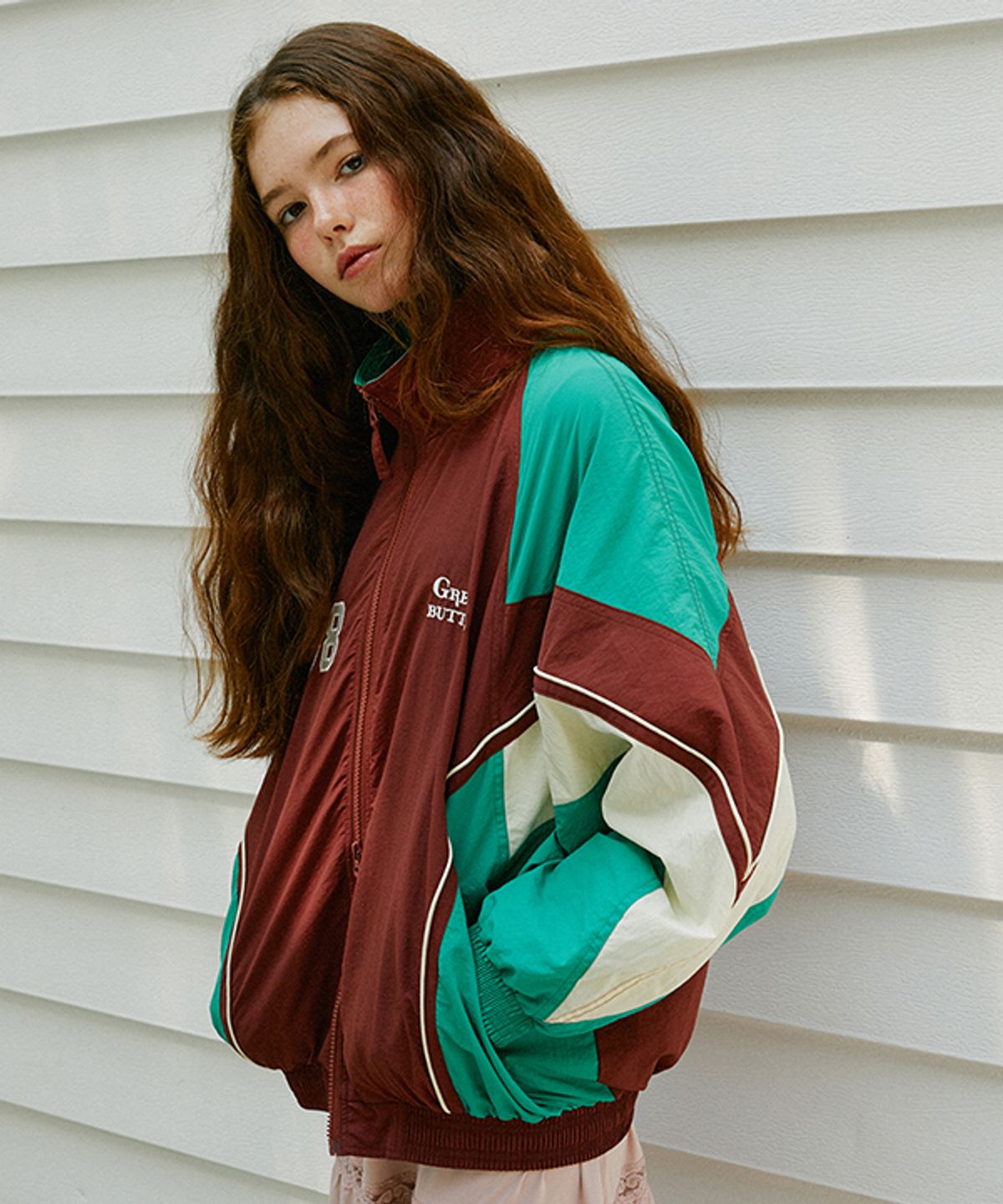 그린버터(GREENBUTTER) Two-way Windbreaker Jacket (Burgundy)