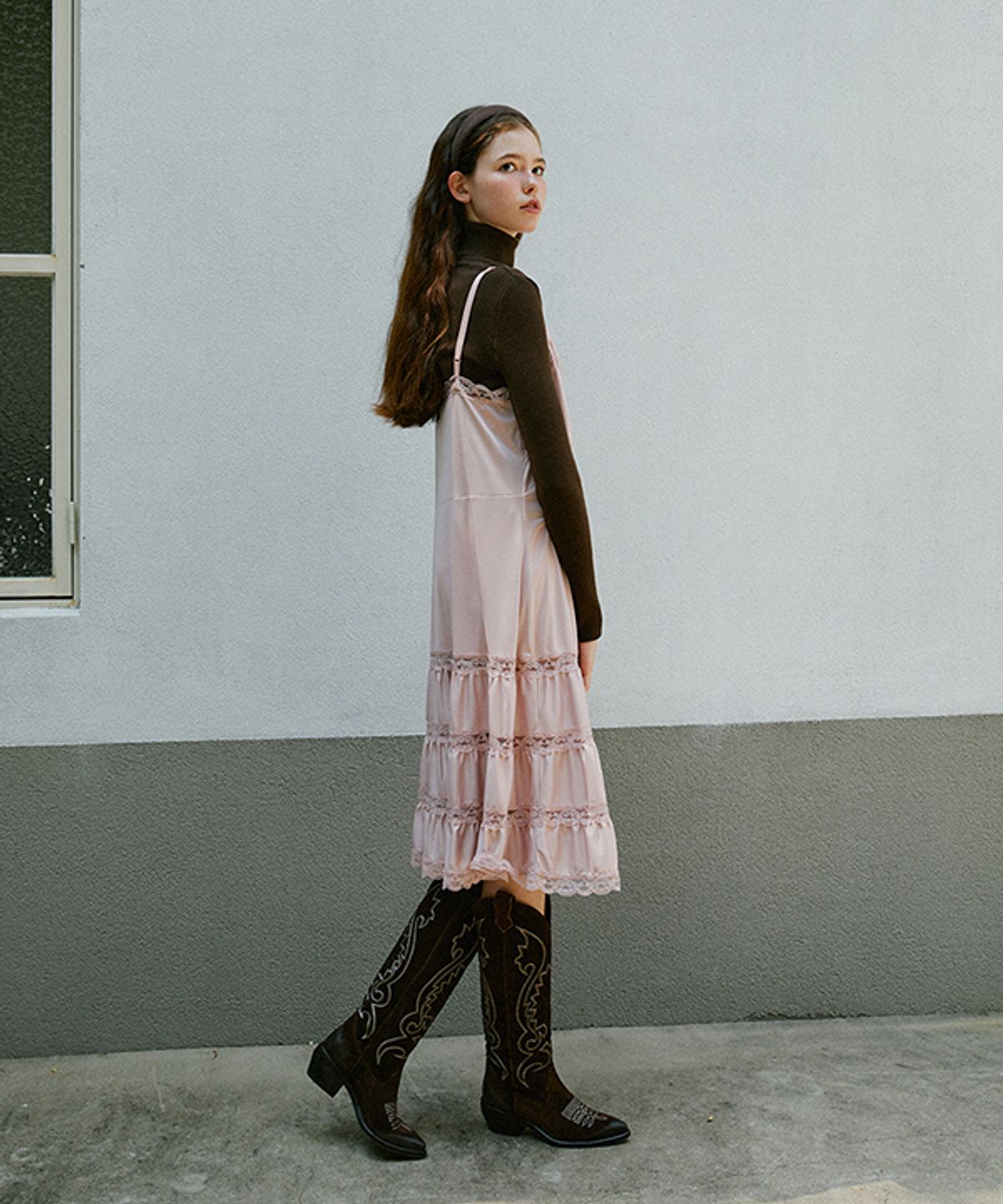 그린버터(GREENBUTTER) Shirring Lace Slip dress (Pink)