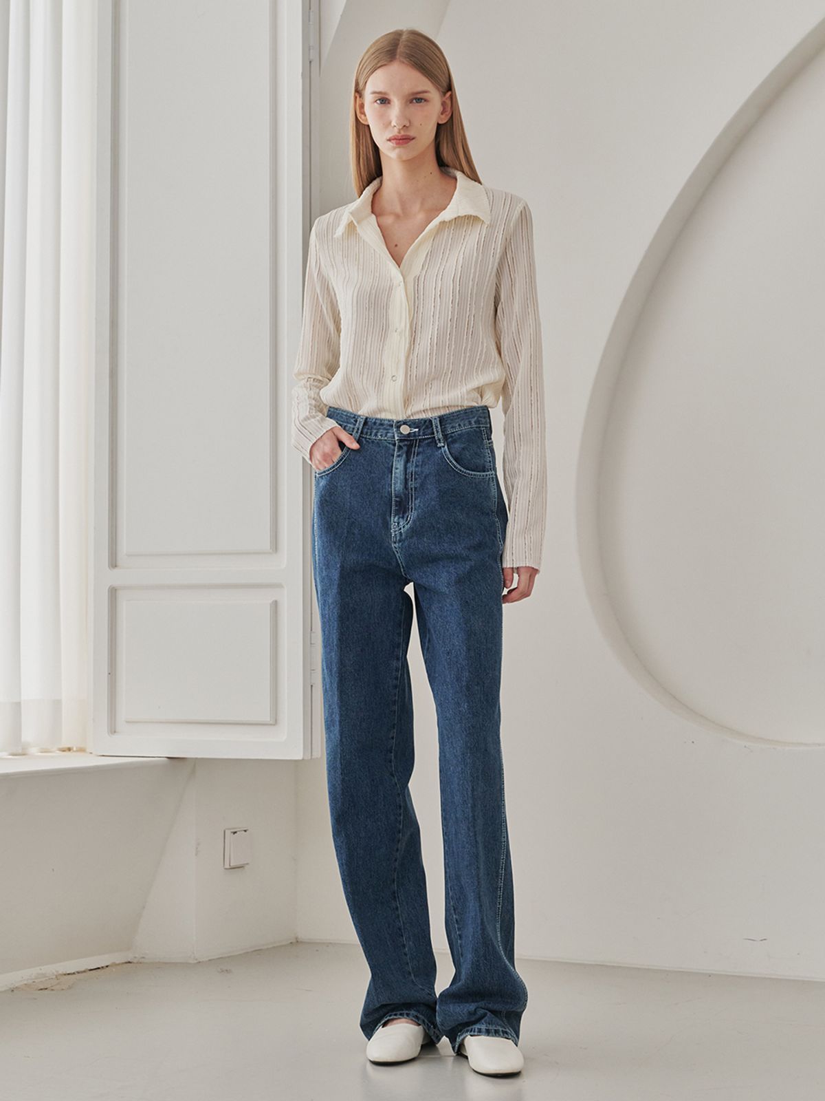 누브(NOUVE) Straight Stitch Denim Pants - Navy