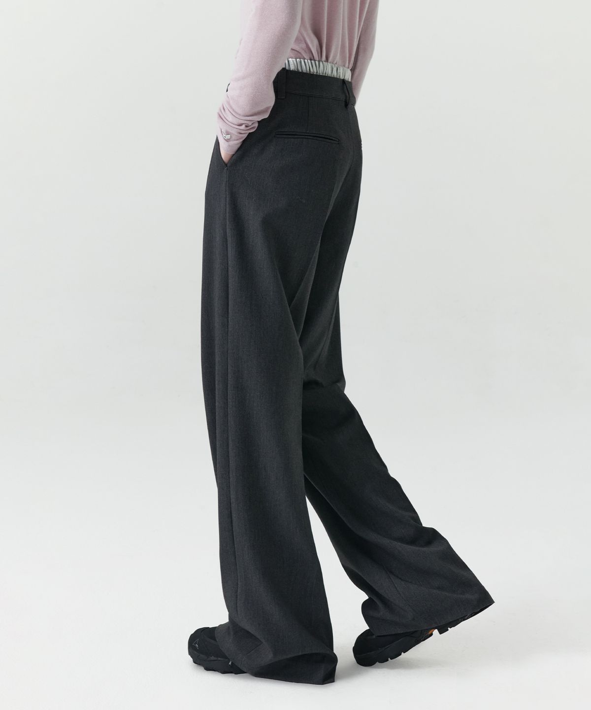 르바(LEVAR) Double Layered Slacks - Charcoal