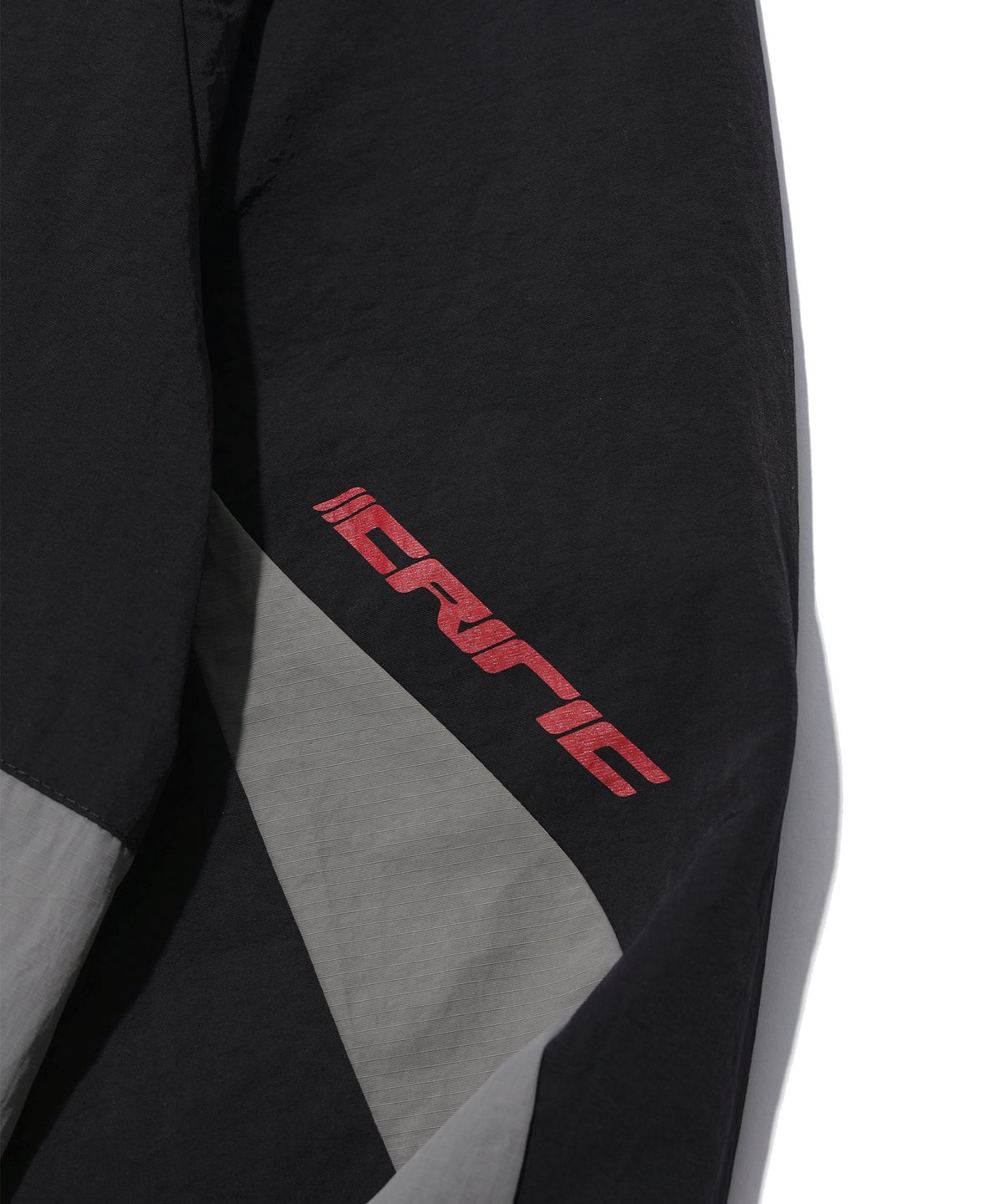 크리틱(CRITIC) TCR RACING LOGO SET UP JACKET BLACK