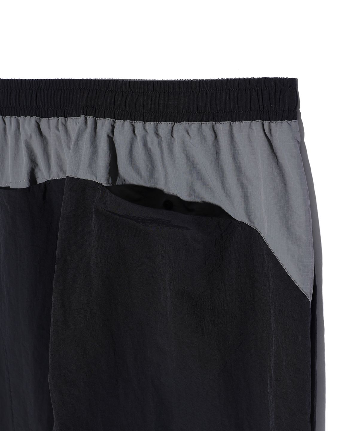 크리틱(CRITIC) TCR RACING LOGO SET UP PANTS BLACK