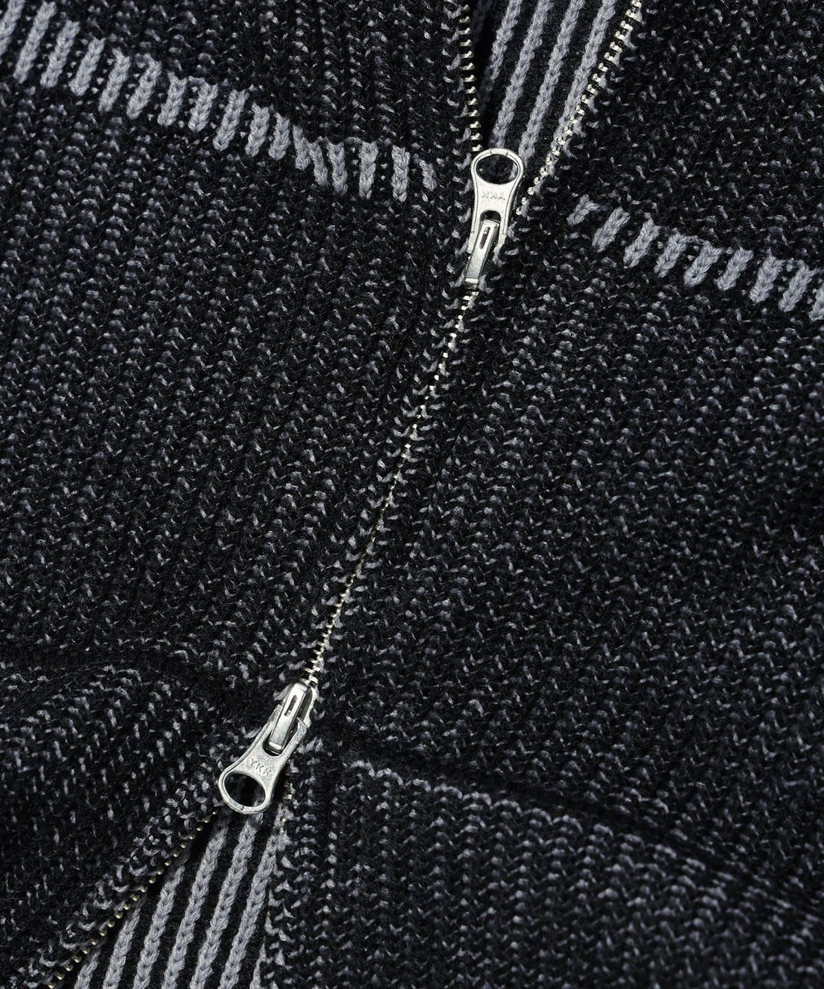 크리틱(CRITIC) WORMHOLE KNIT HOOD ZIP UP CHARCOAL