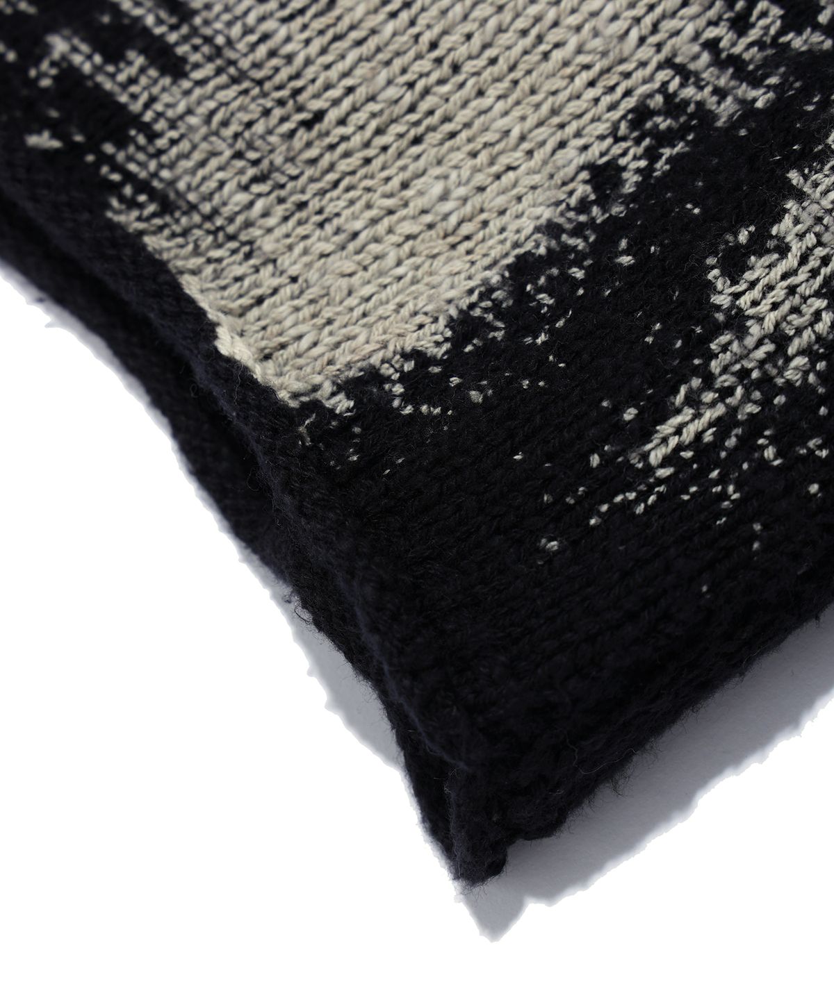 크리틱(CRITIC) VINTAGE WORMHOLE LONG SLEEVE KNIT BLACK