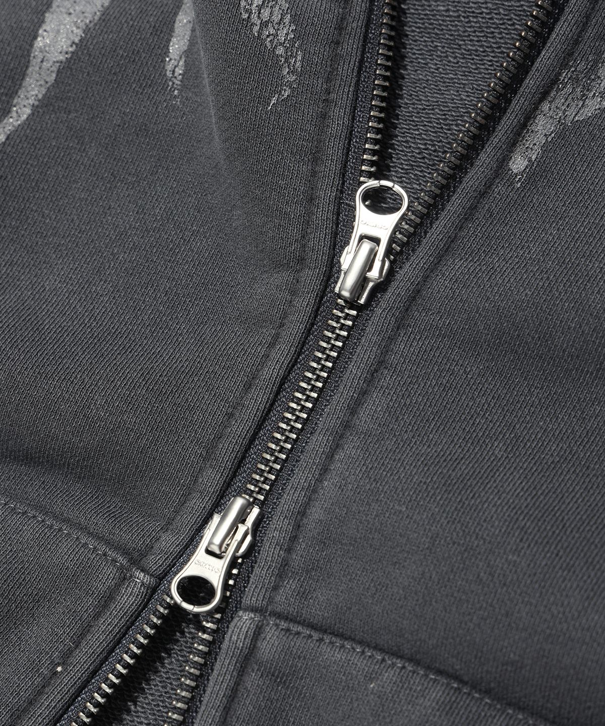 크리틱(CRITIC) PIGMENT GHOST HOODIE ZIP-UP CHARCOAL