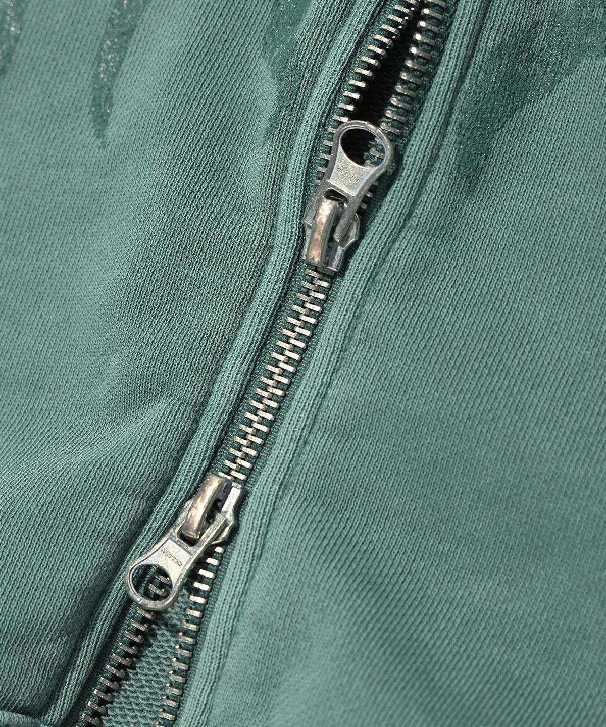 크리틱(CRITIC) PIGMENT GHOST HOODIE ZIP-UP KHAKI