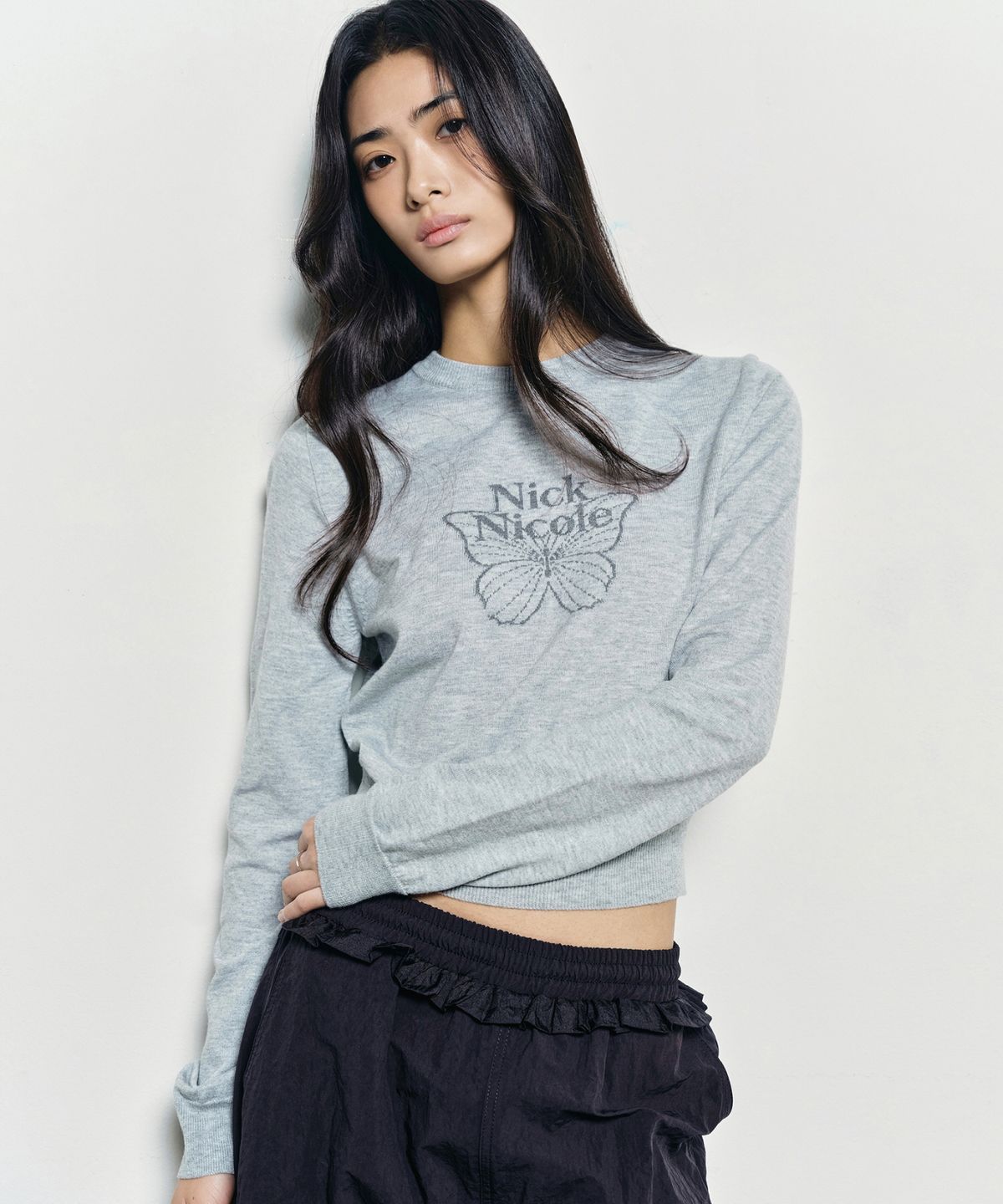 닉앤니콜(NICK&NICOLE) MINI BUTTERFLY SIGNATURE SLEEVE KNIT_GRAY